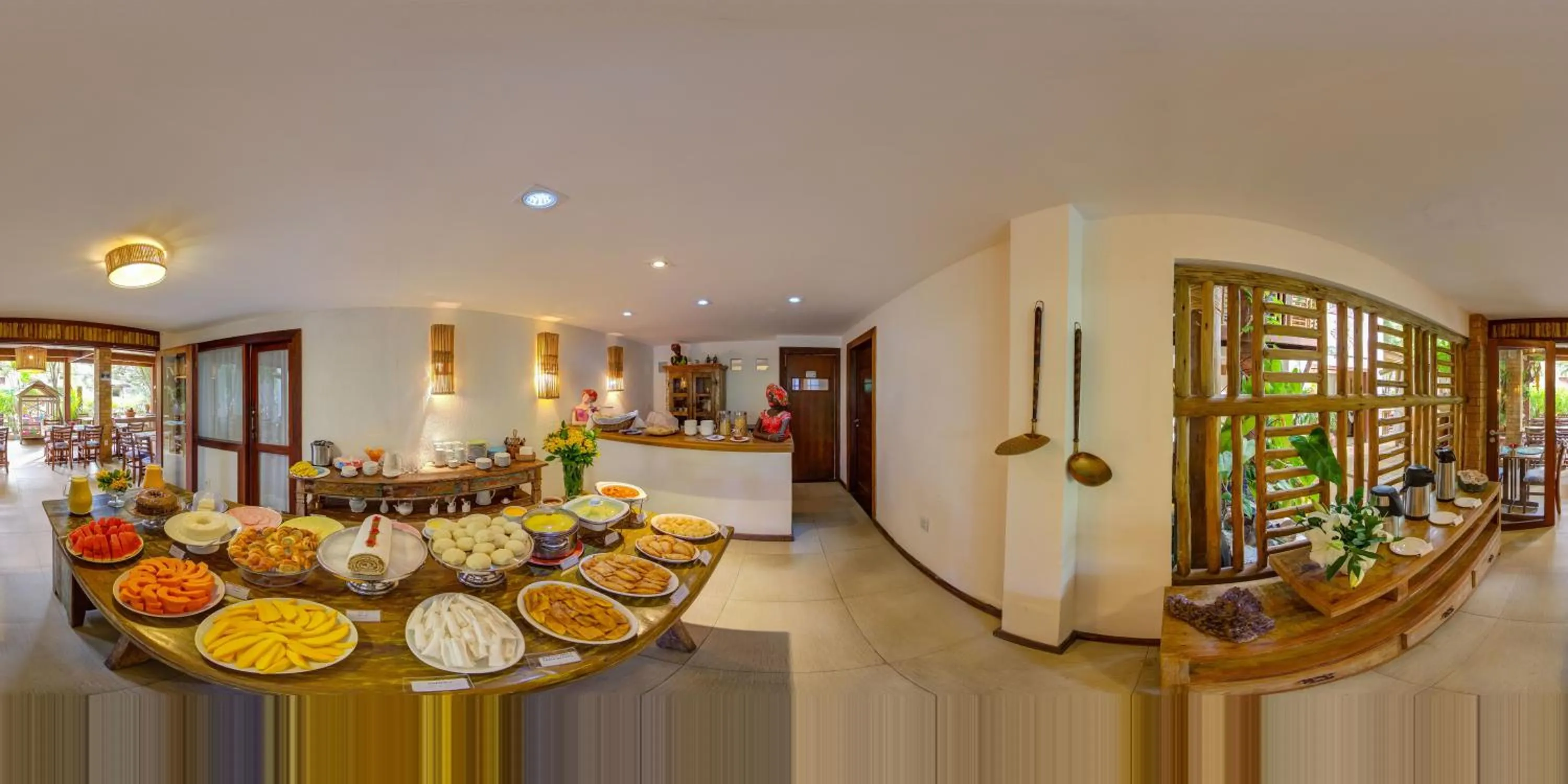 Continental breakfast in Pousada João Sol