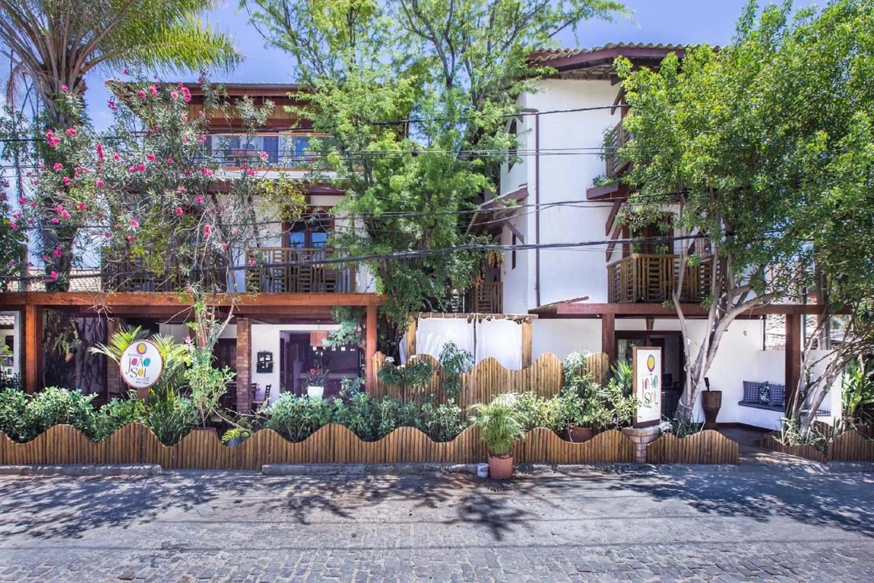Facade/entrance in Pousada João Sol