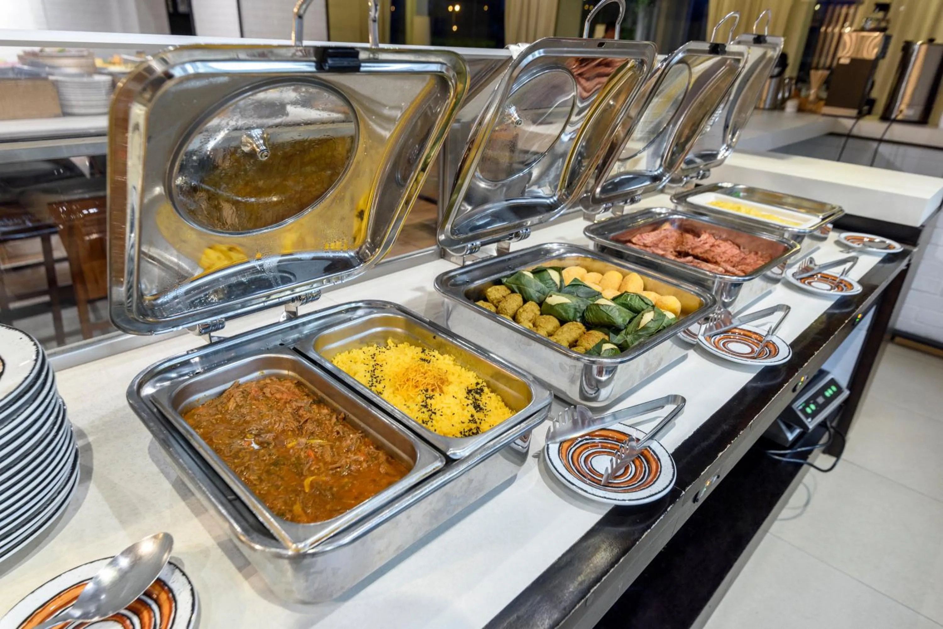Buffet breakfast in Eb Hotel By Eurobuilding Quito Airport