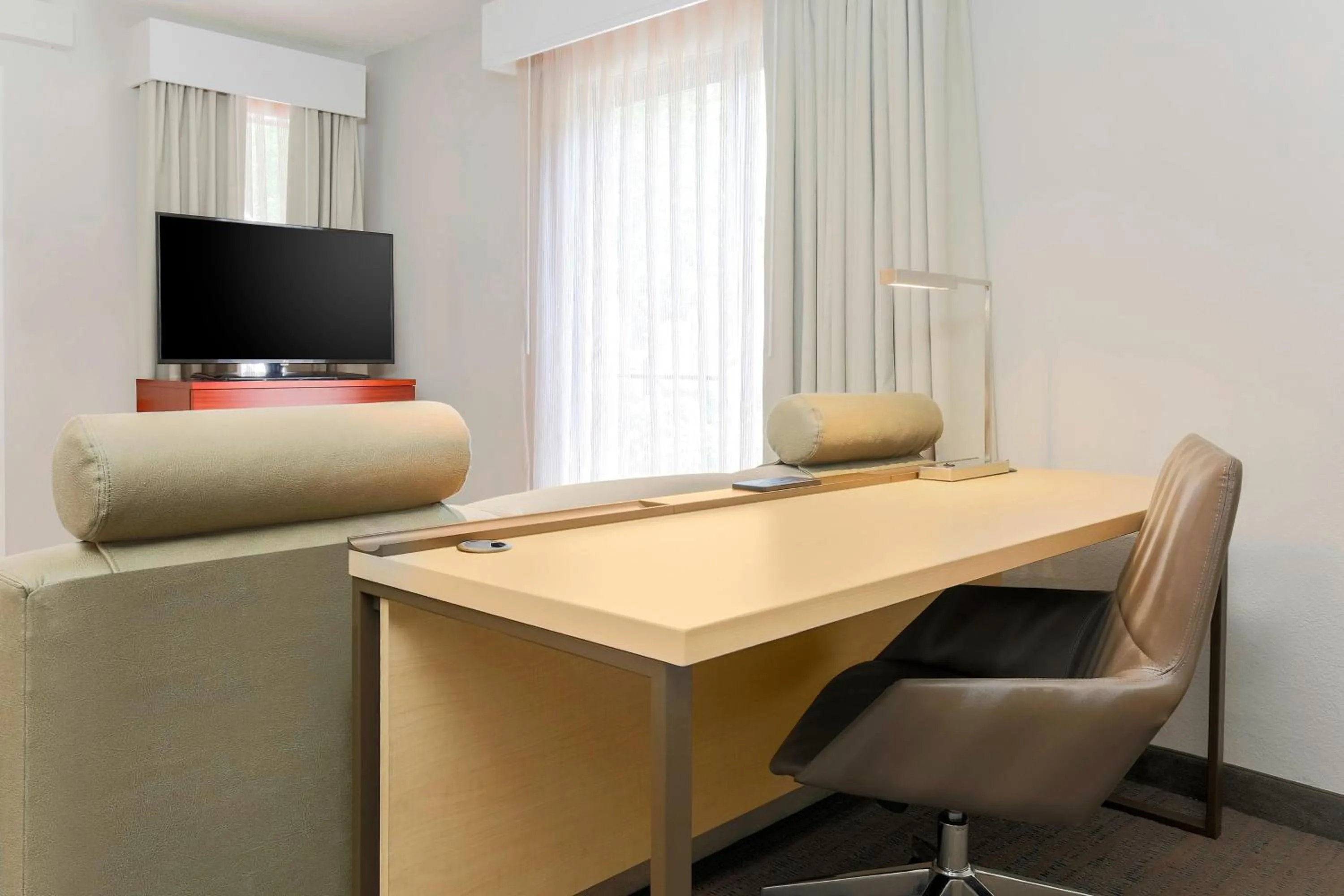 Photo of the whole room in Residence Inn Chicago Deerfield