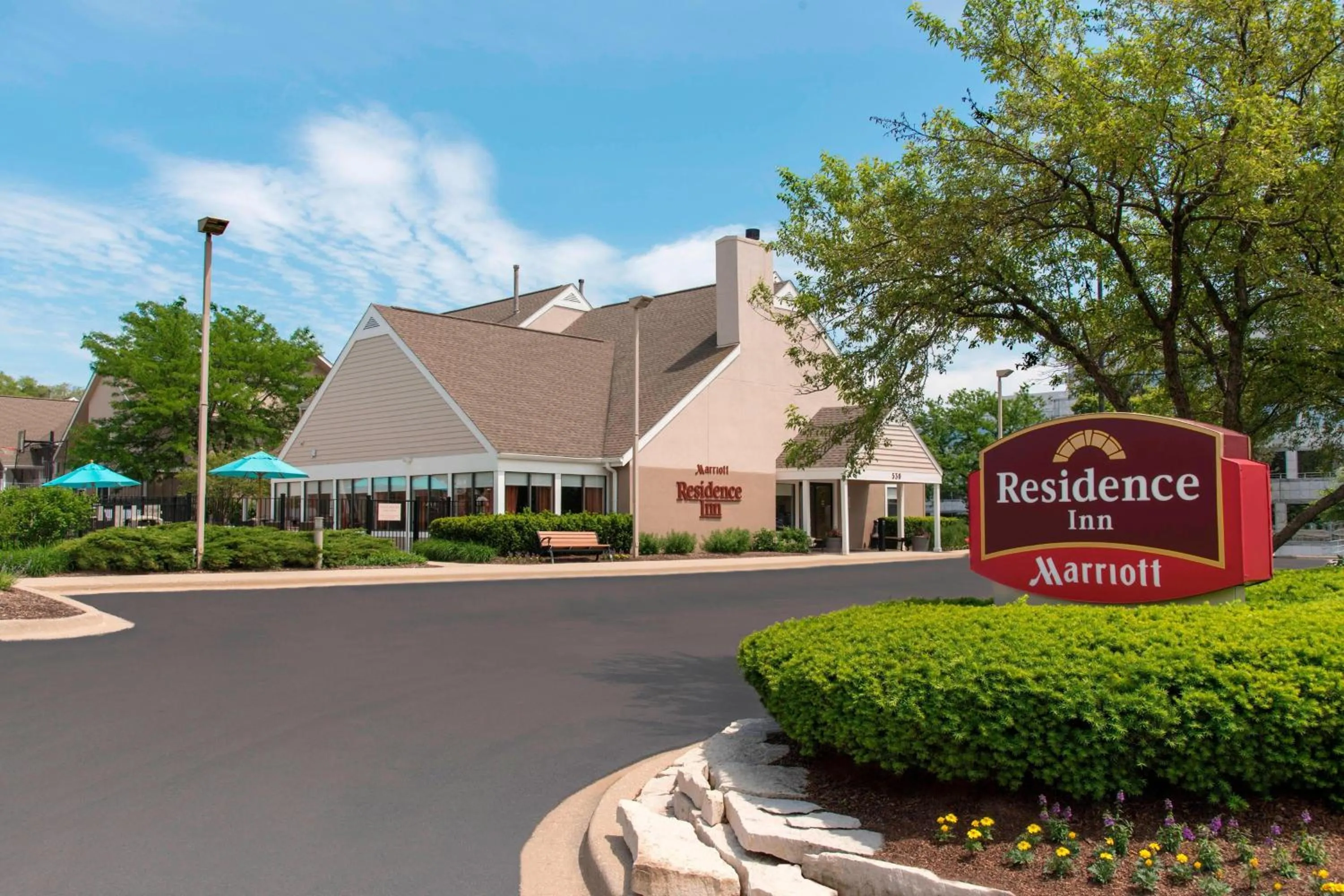 Property building in Residence Inn Chicago Deerfield