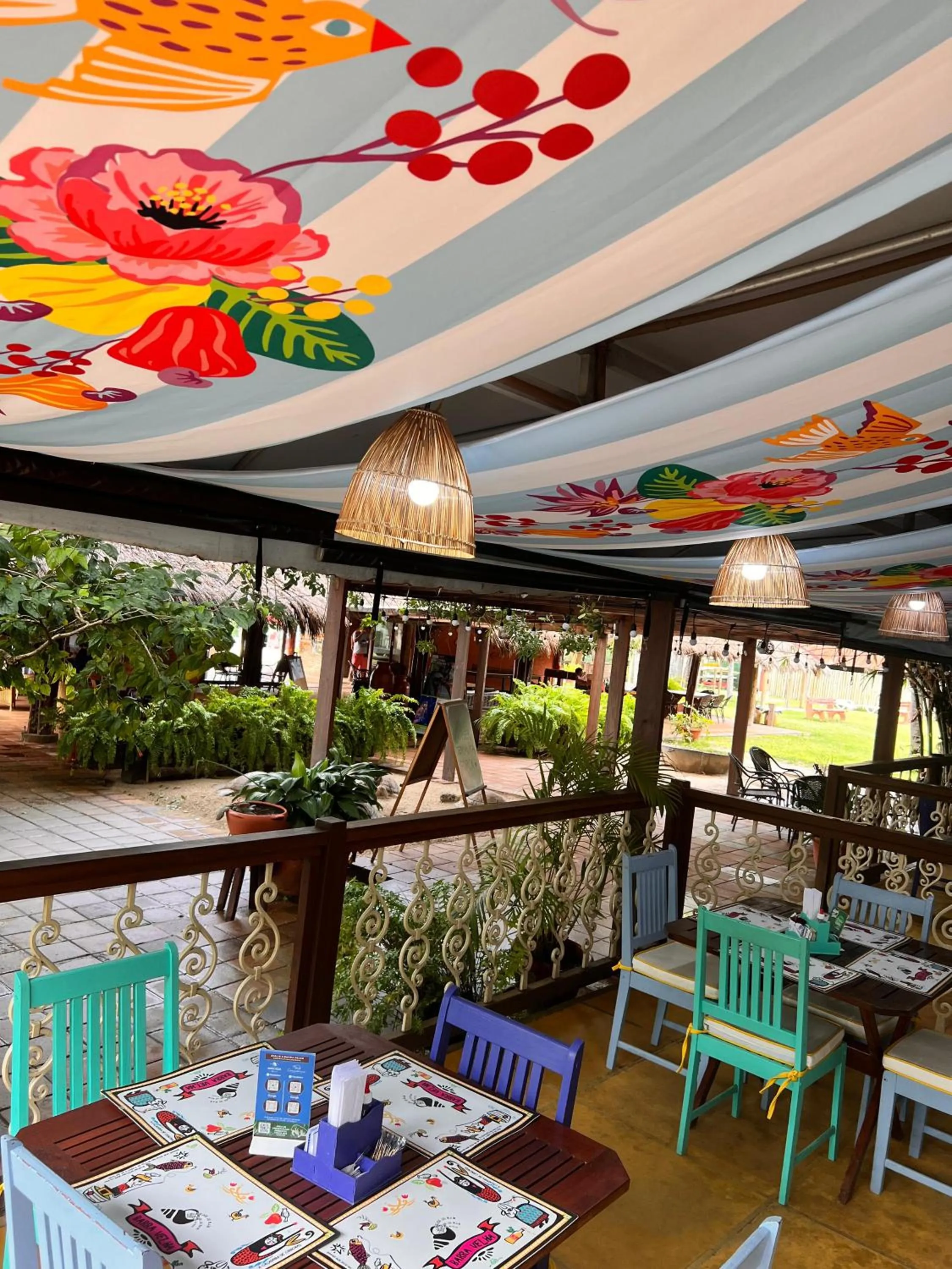 Restaurant/places to eat in Pousada Barra Velha