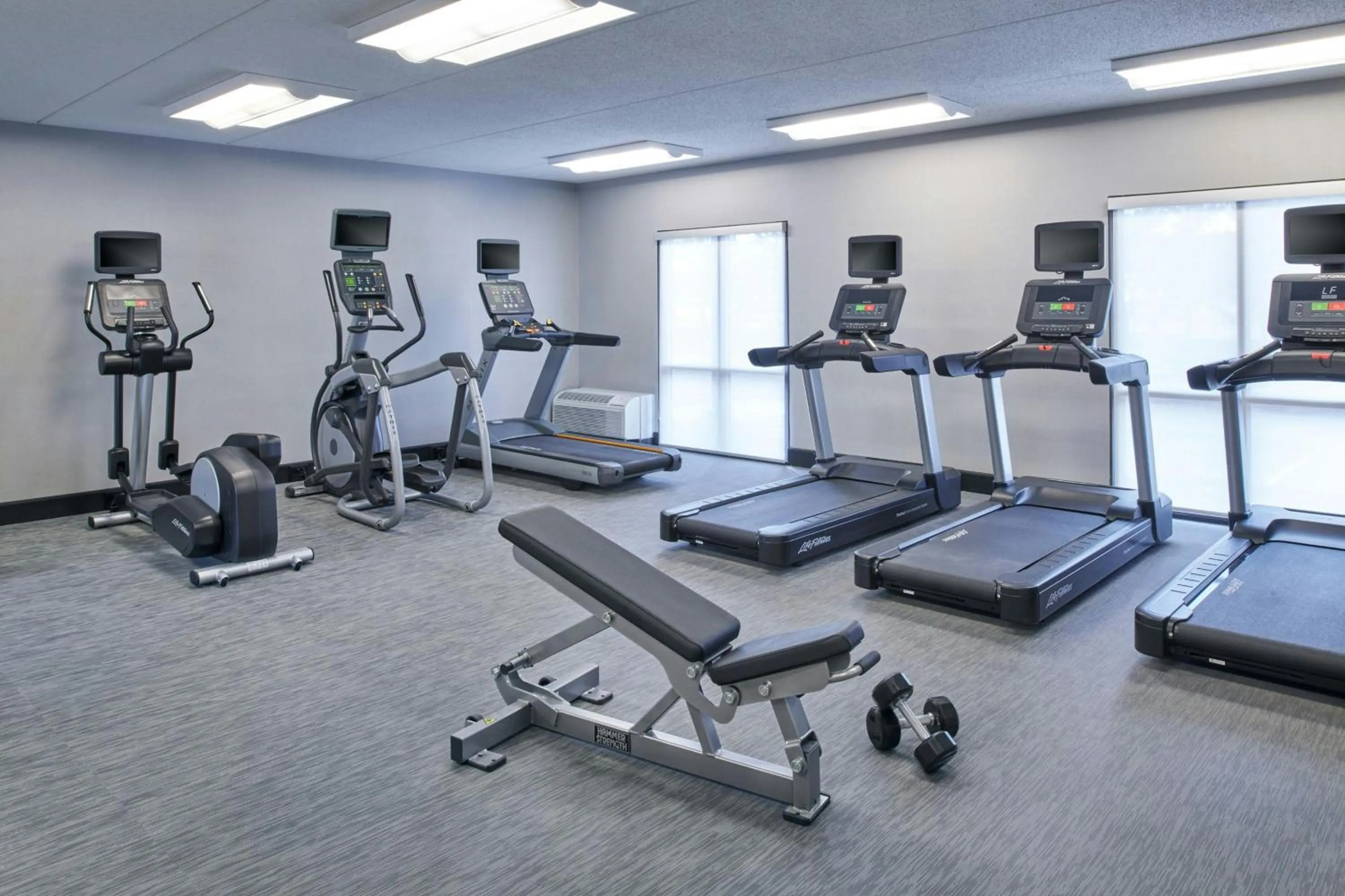 Fitness centre/facilities in Courtyard Chicago Highland Park/Northbrook