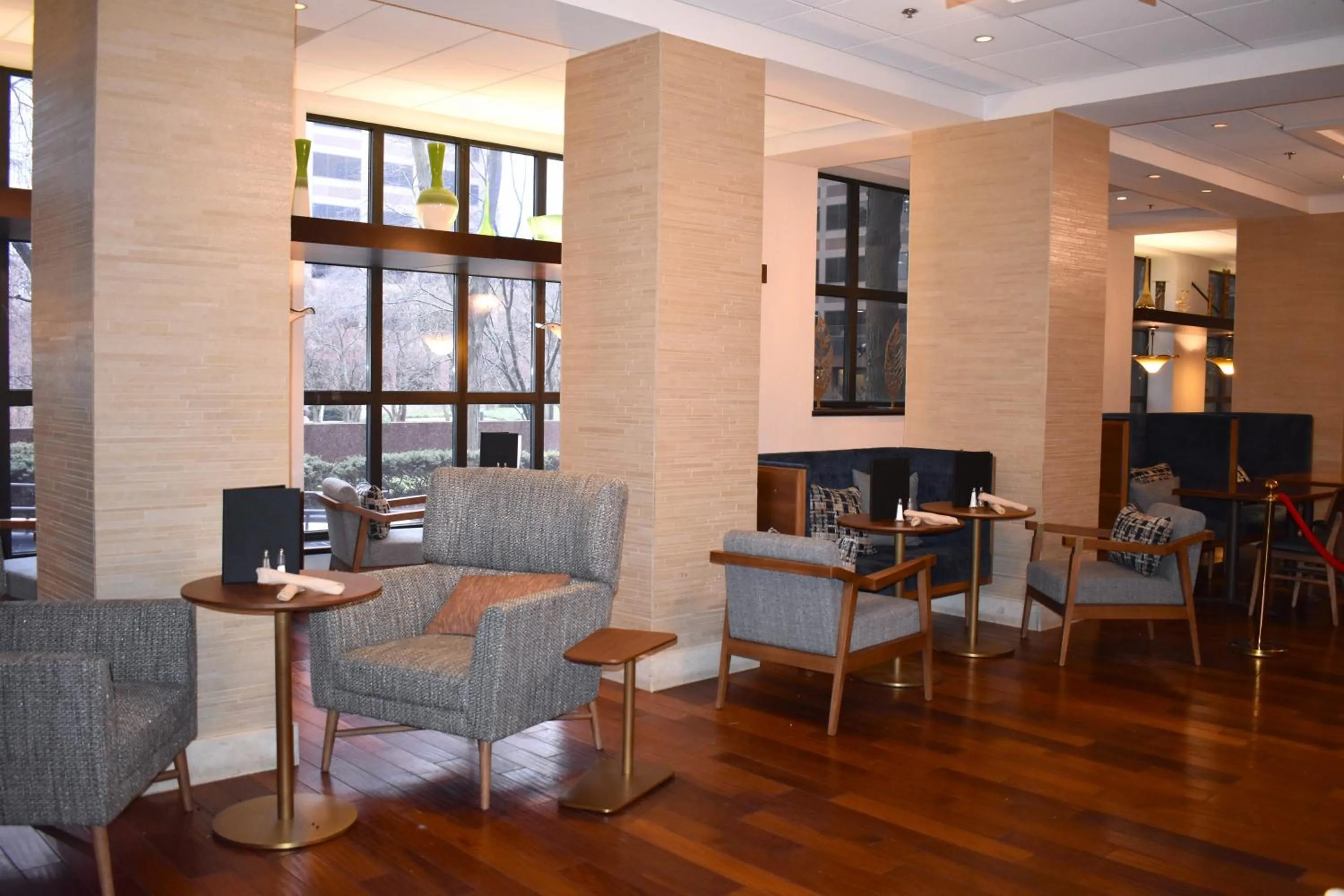 Breakfast in Chicago Marriott Suites O'Hare