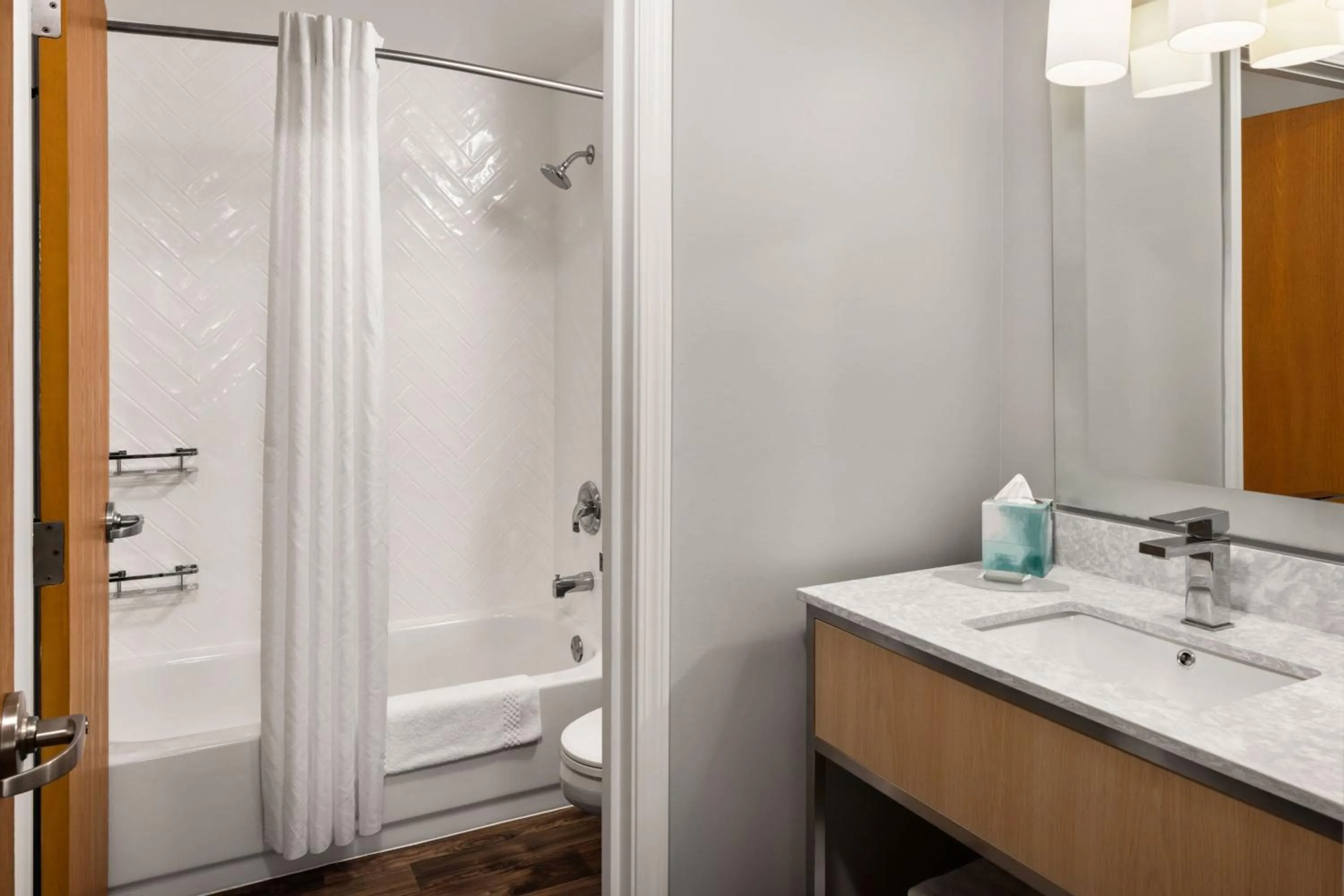 Bathroom in TownePlace Suites Chicago Lombard