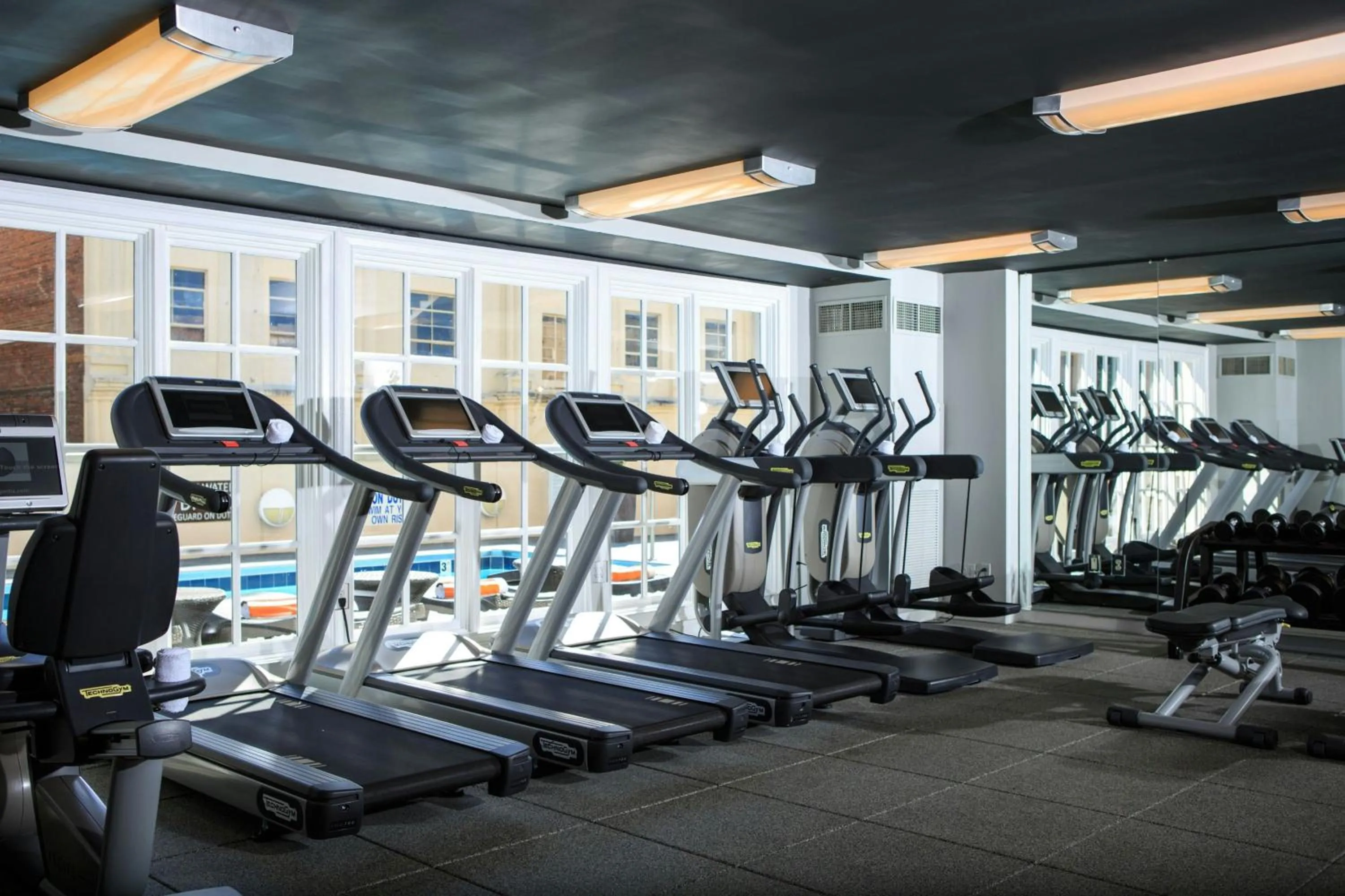 Fitness centre/facilities in The Lindy Renaissance Charleston Hotel
