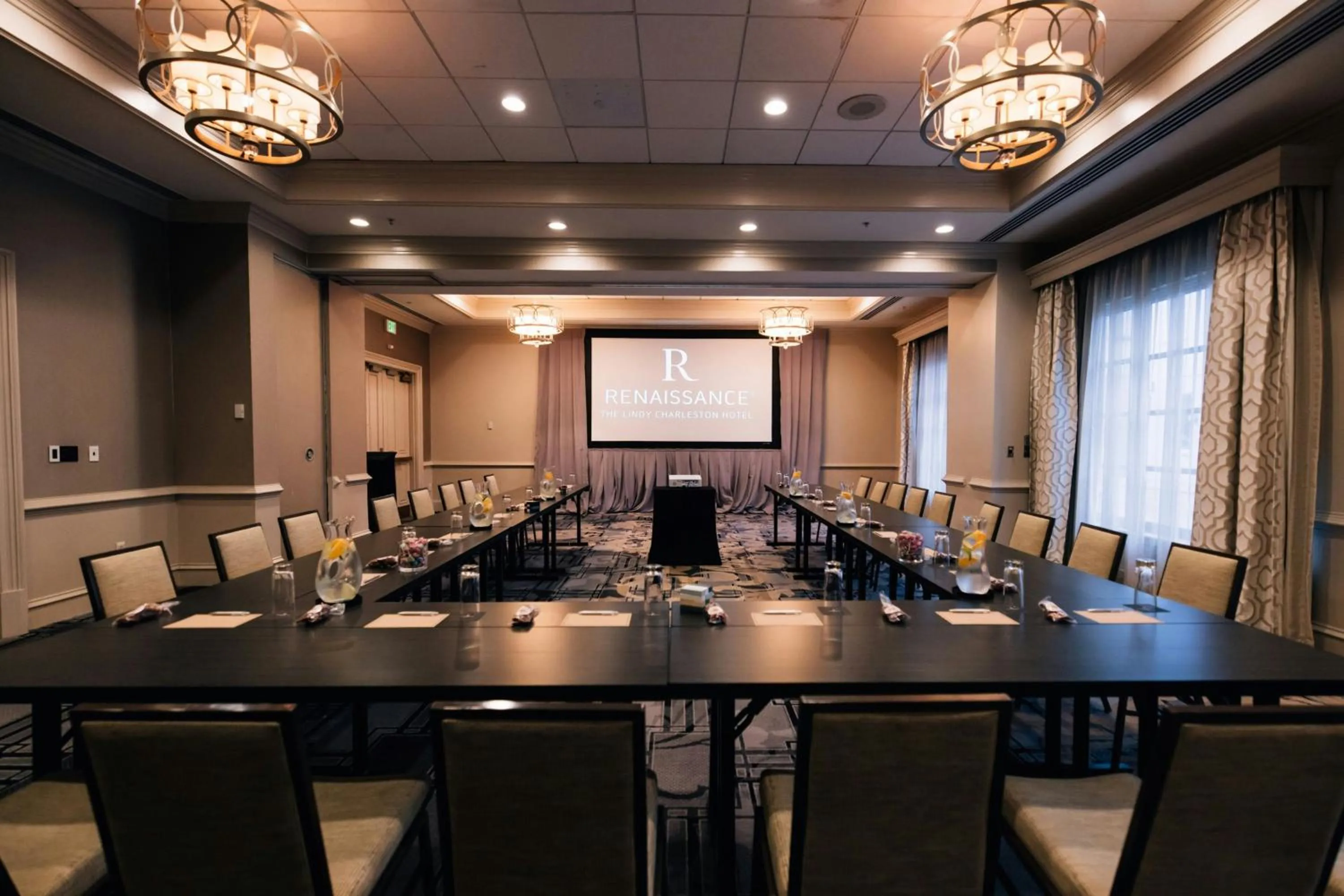 Meeting/conference room in The Lindy Renaissance Charleston Hotel