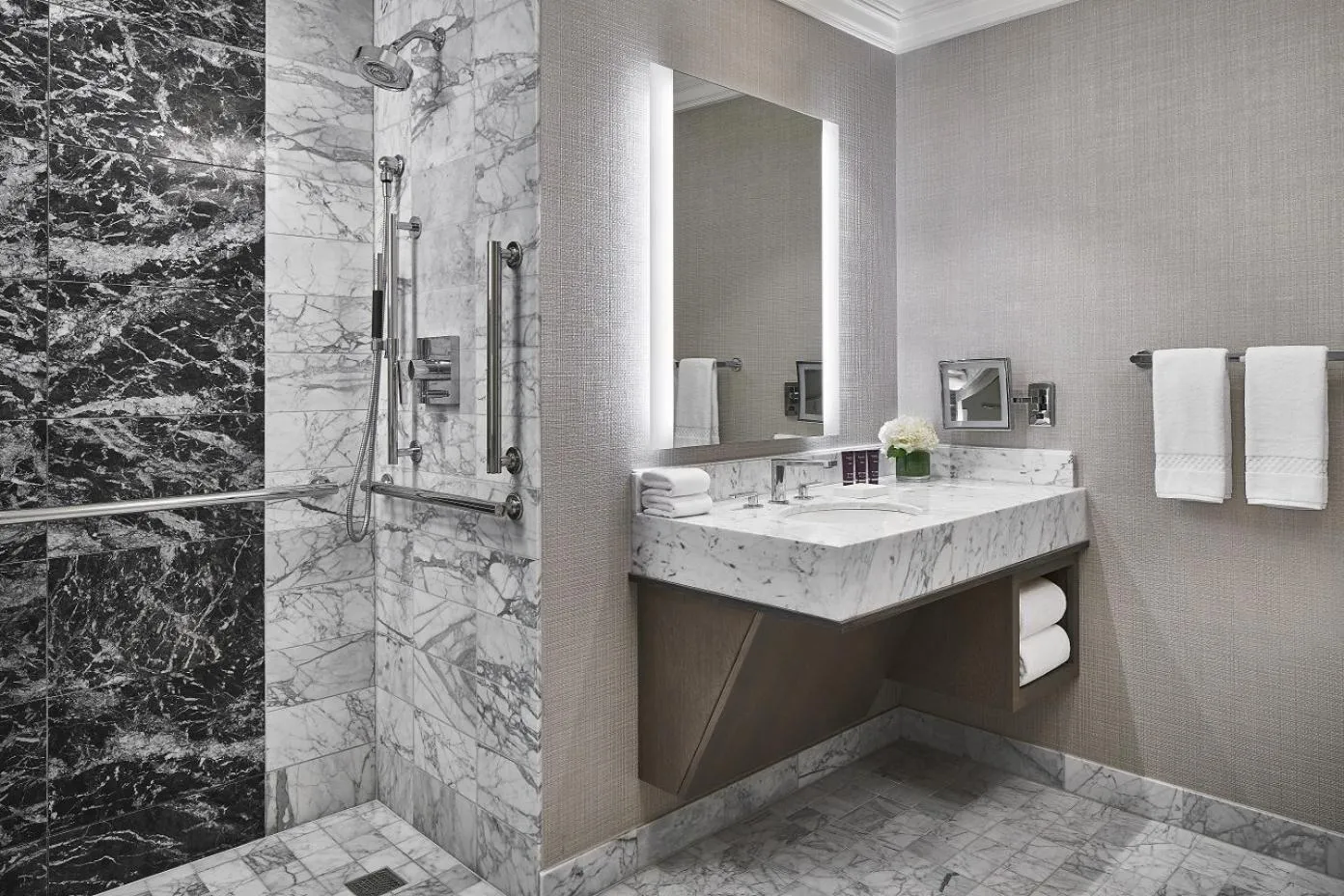 acessibility in The Ritz-Carlton, Cleveland