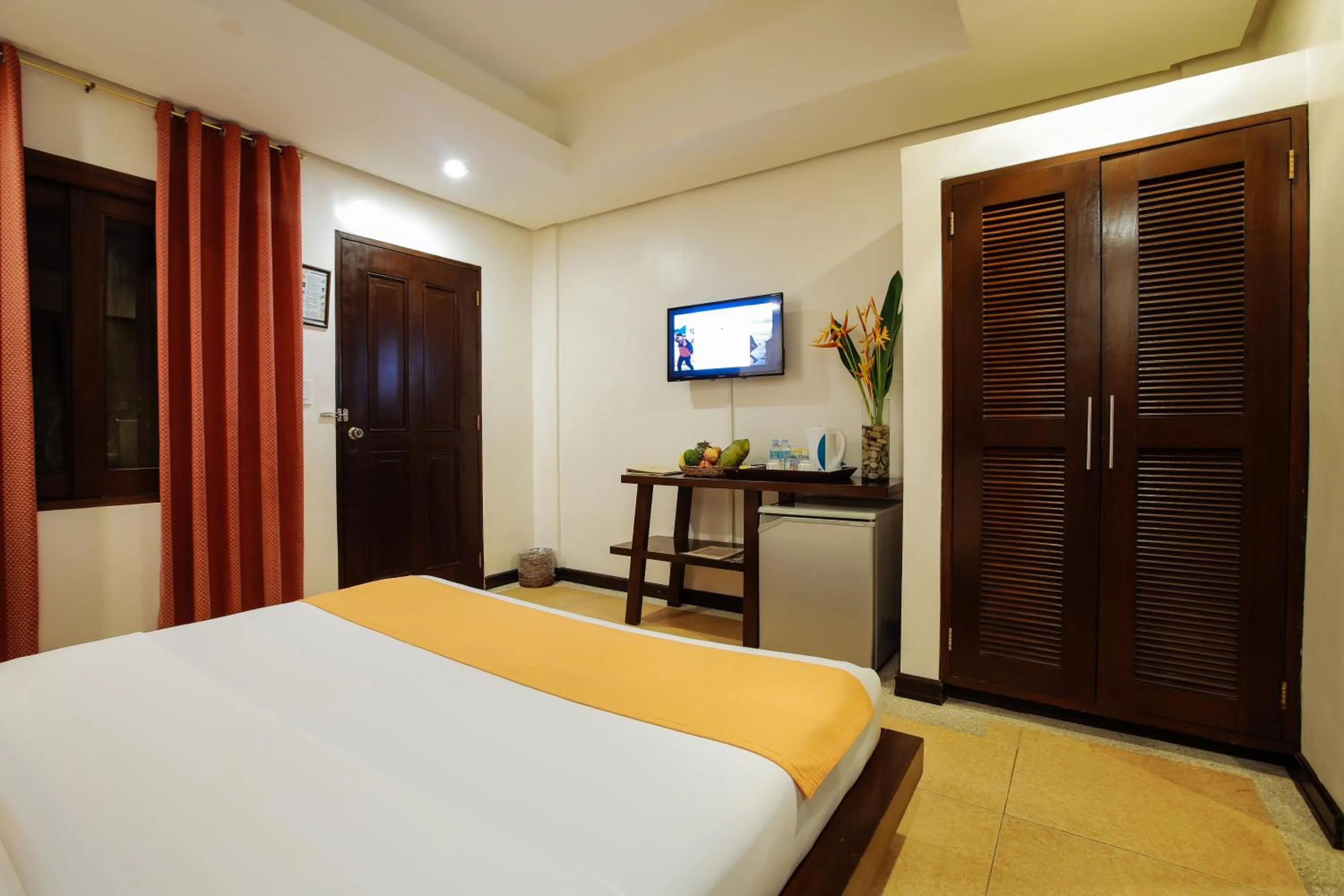 Bedroom, Bed in Paradise Garden Hotel and Convention Center Boracay Powered by ASTON