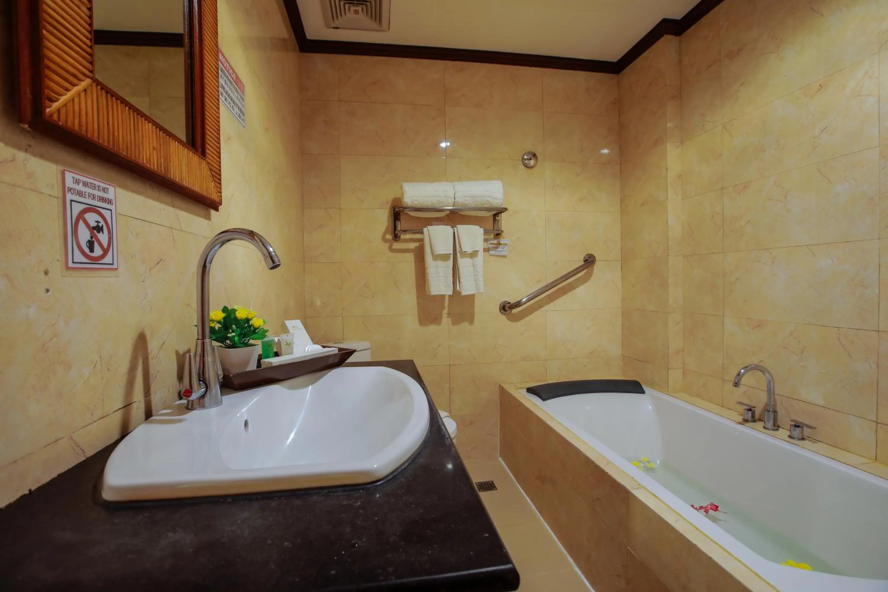 Bathroom in Paradise Garden Hotel and Convention Center Boracay Powered by ASTON