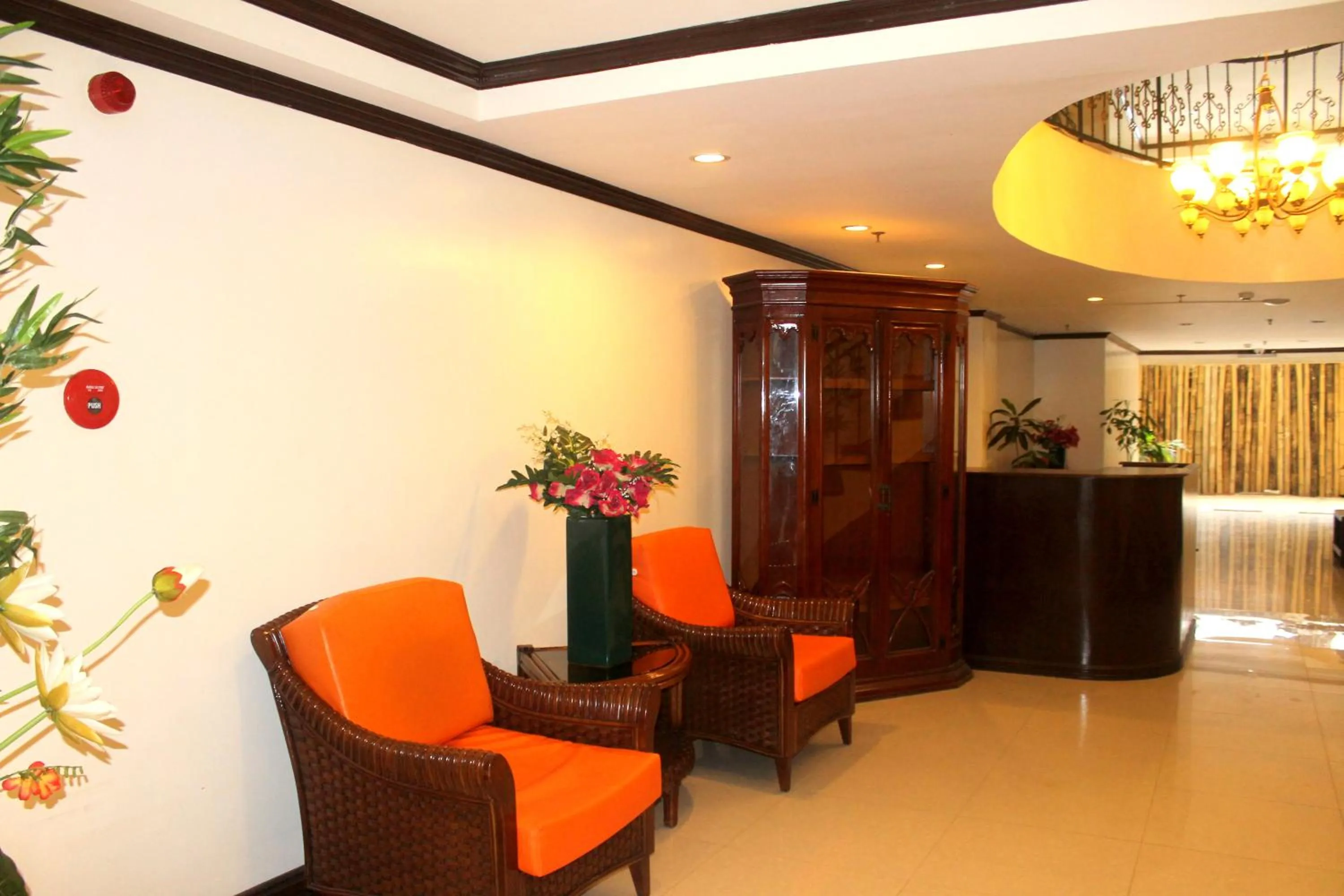 Lobby or reception in Paradise Garden Hotel and Convention Center Boracay Powered by ASTON
