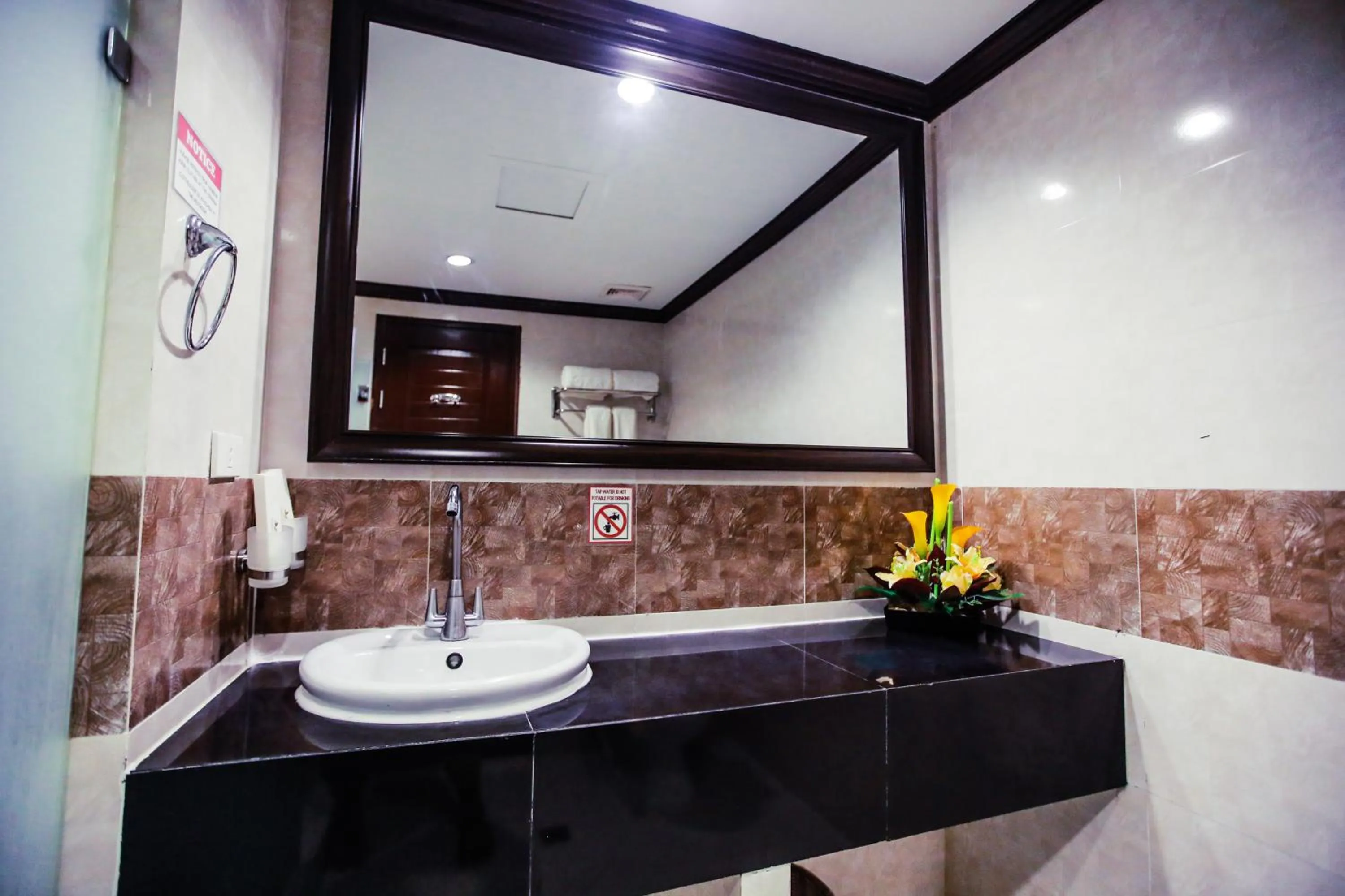 Bathroom in Paradise Garden Hotel and Convention Center Boracay Powered by ASTON
