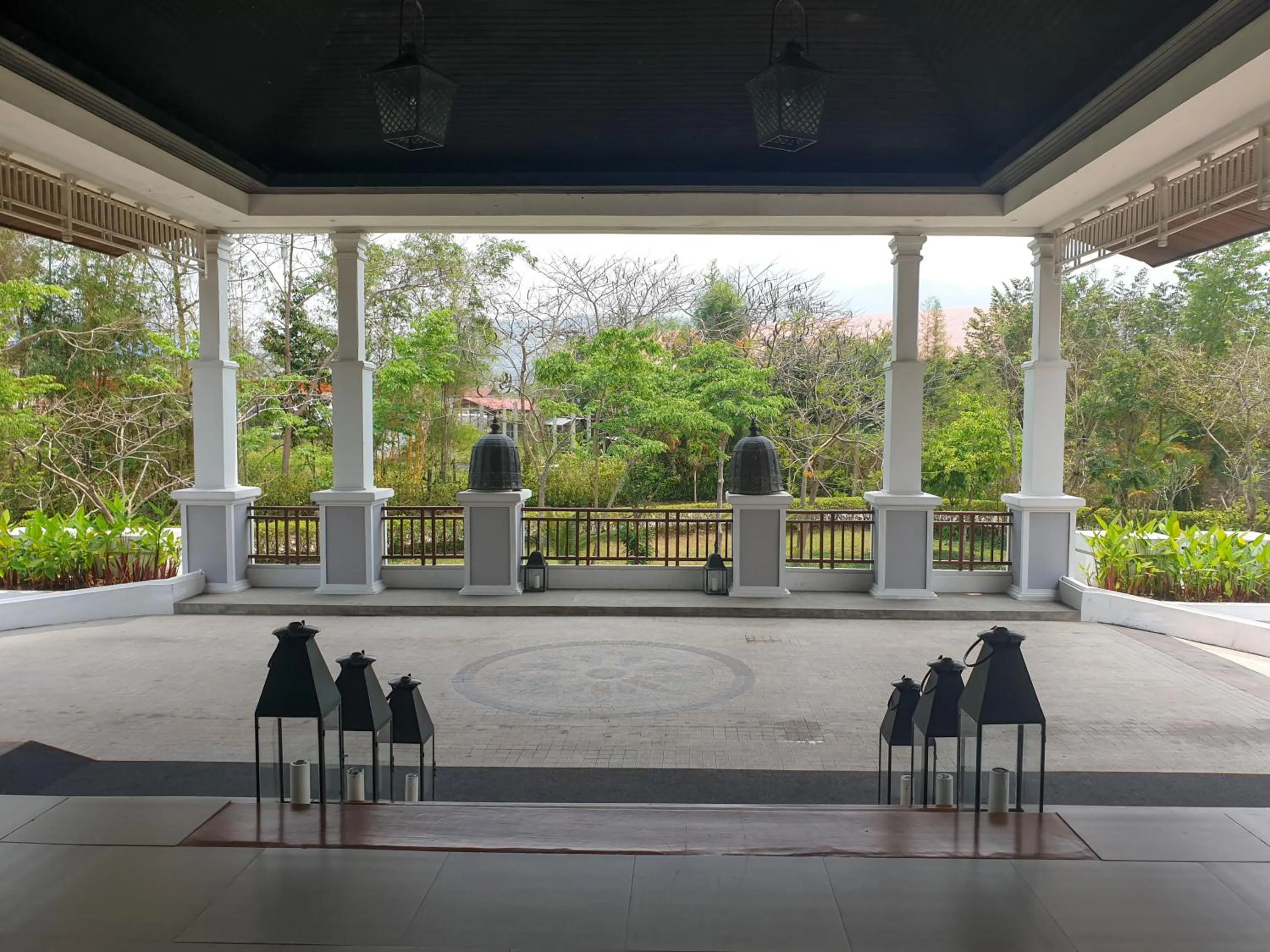 Facade/entrance in Le Palais Juliana