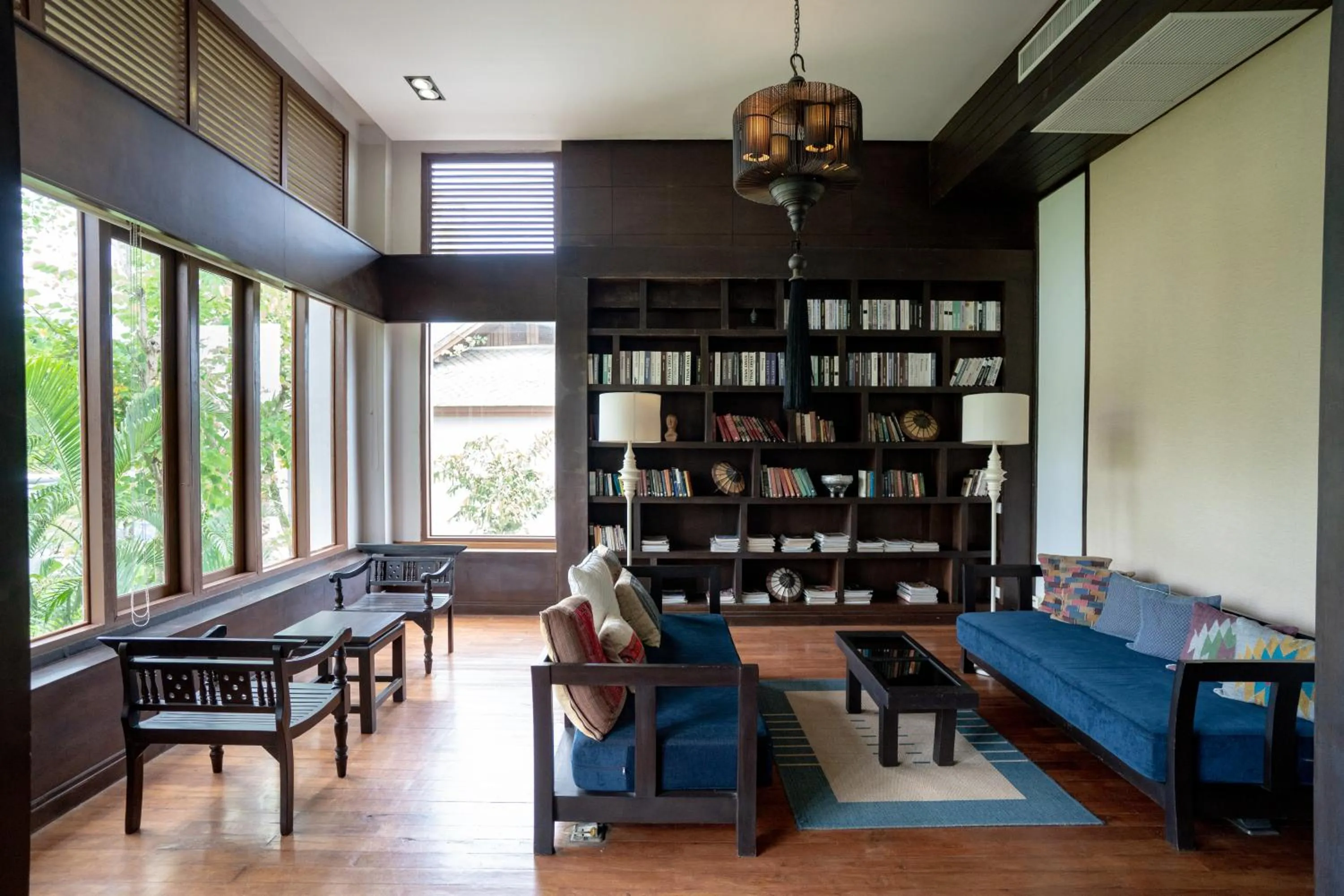 Library in Le Palais Juliana