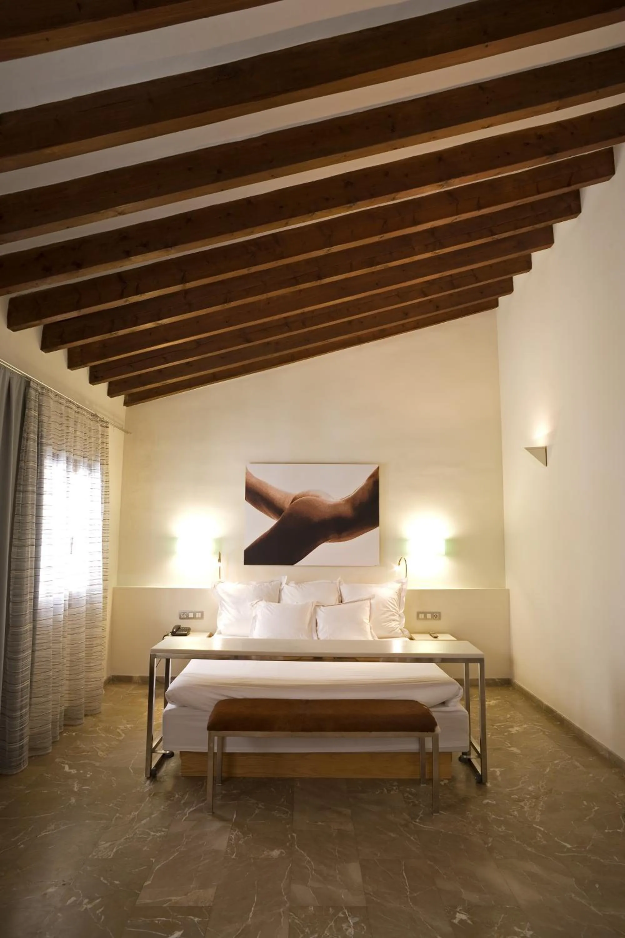 Photo of the whole room, Bed in Petit Palace Hotel Tres