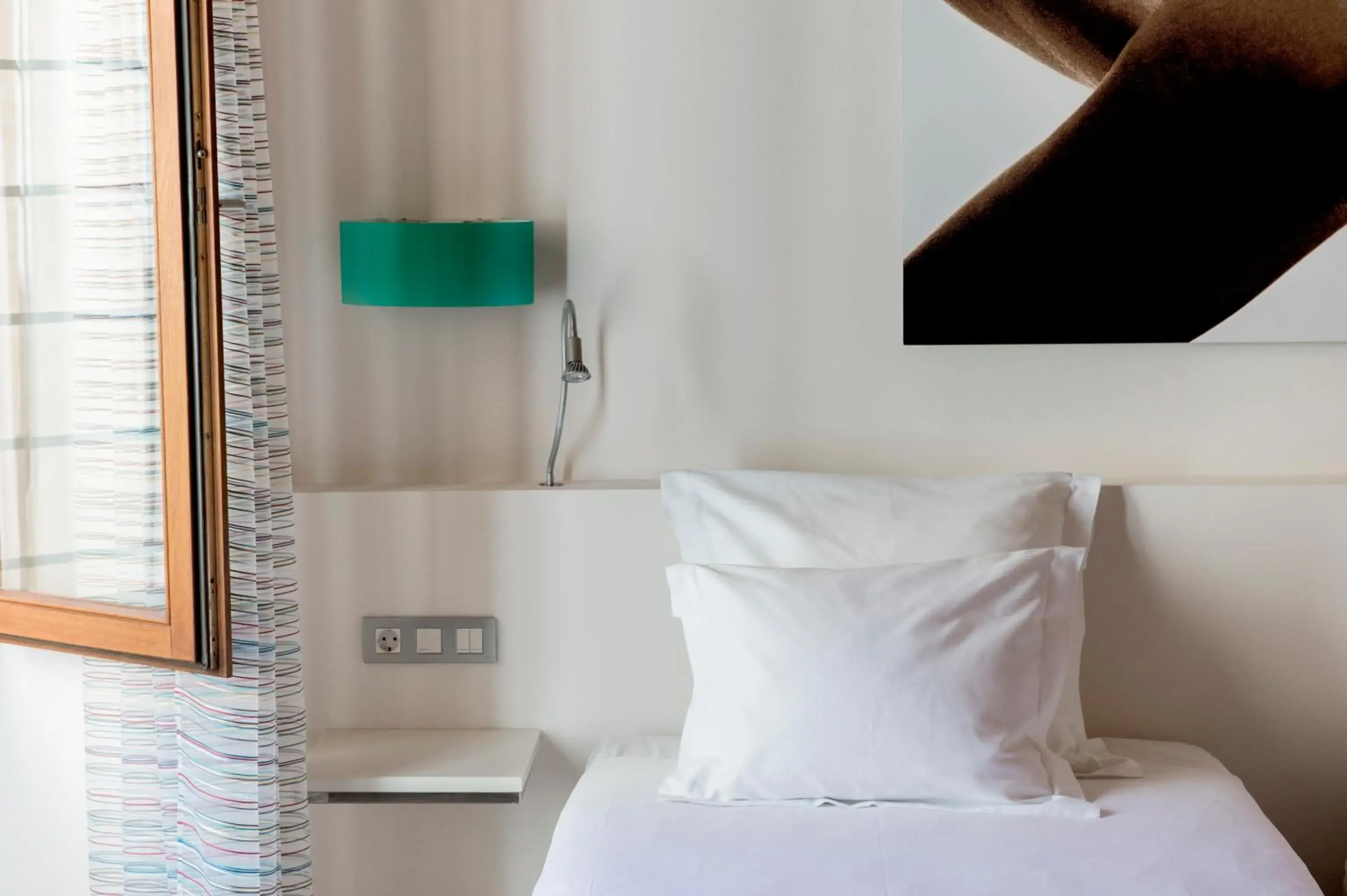 Double Room - single occupancy in Petit Palace Hotel Tres Double Room - single occupancy in Petit Palace Hotel Tres