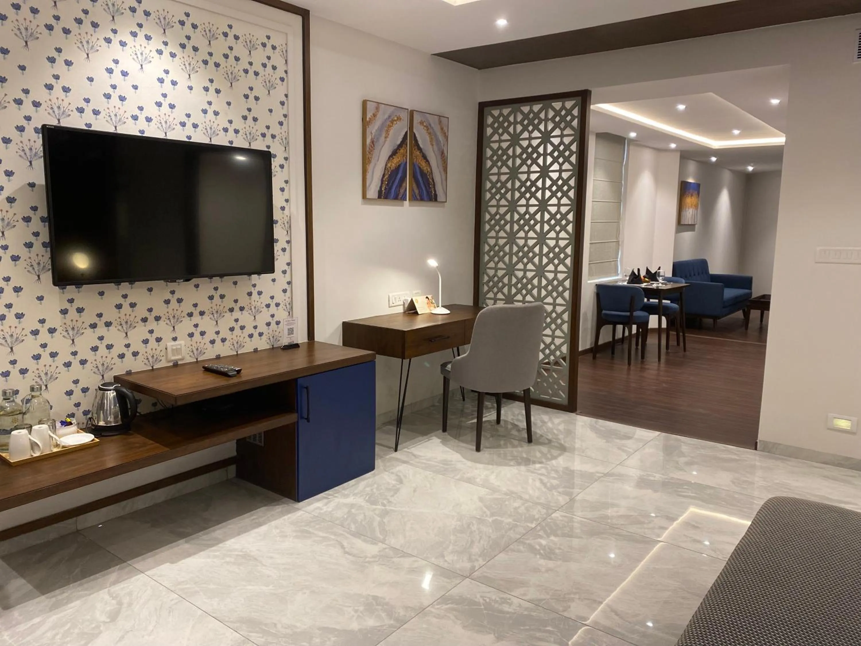 TV and multimedia in The Manohar Hyderabad