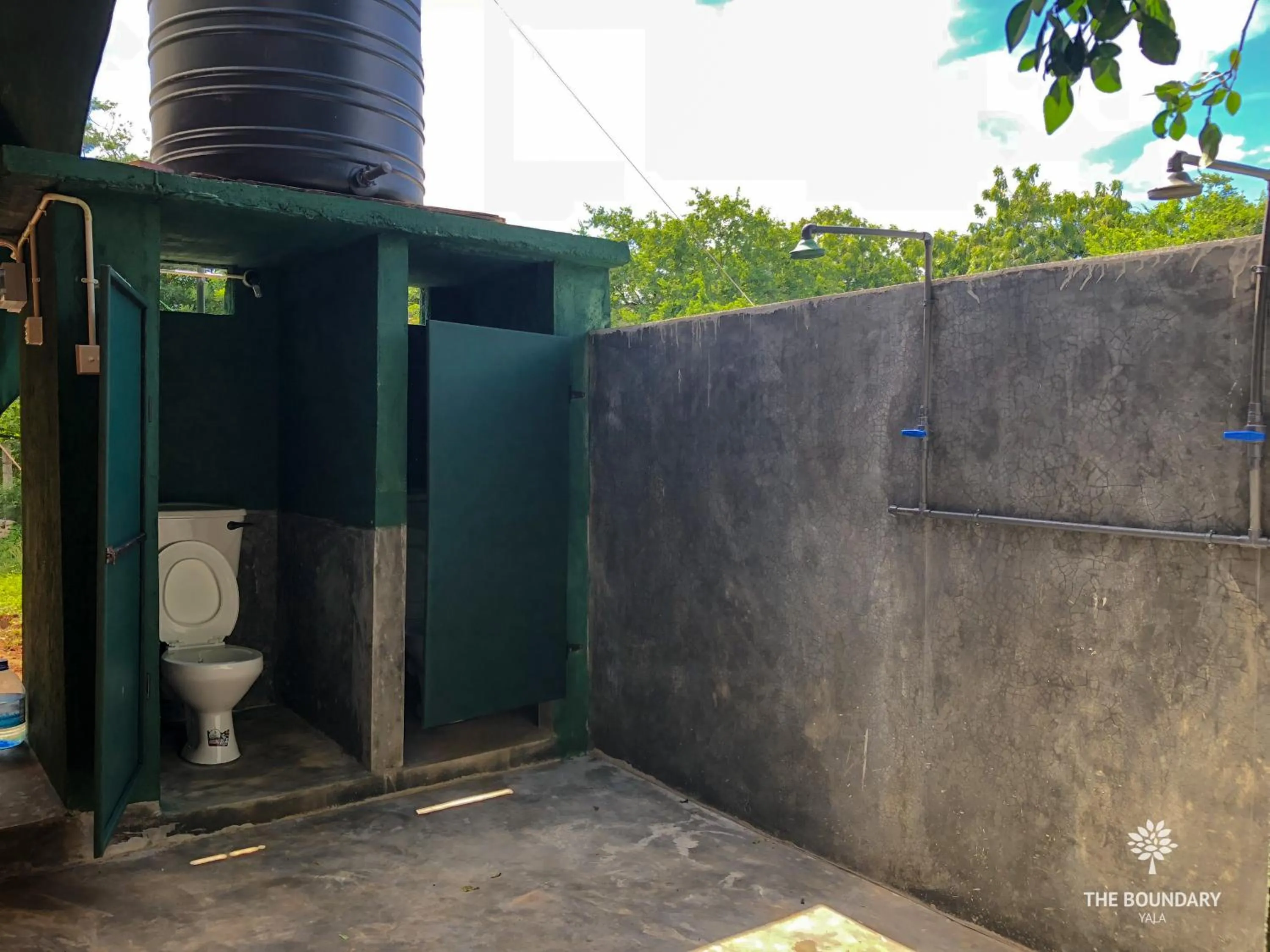 Shower in The Boundary Yala