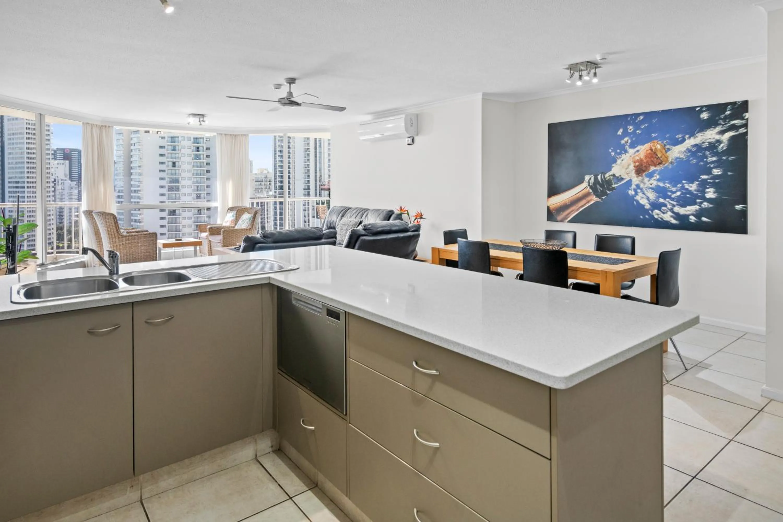 Kitchen or kitchenette in Moorings On Cavill Surfers Paradise