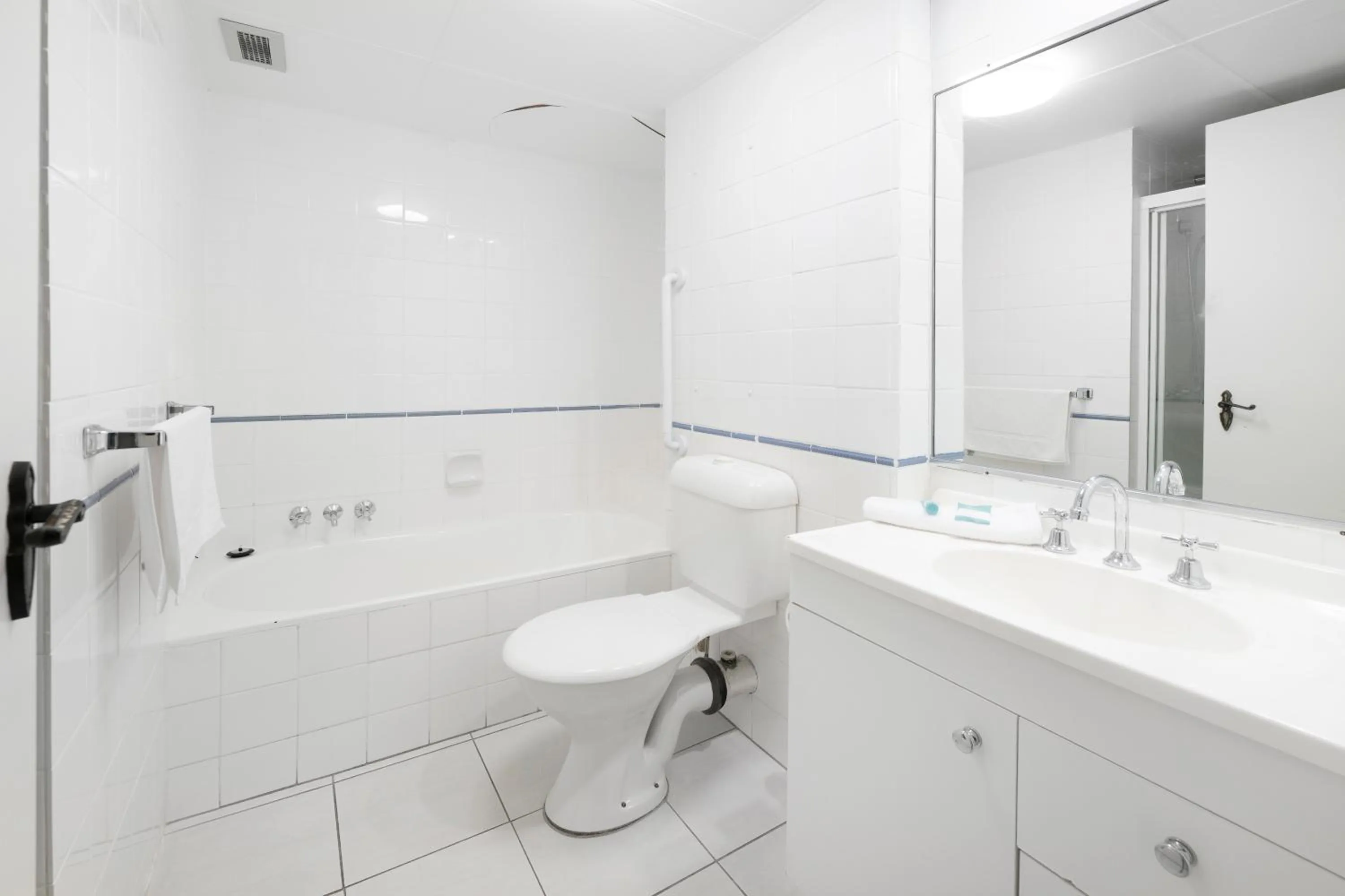 Bathroom in Moorings On Cavill Surfers Paradise