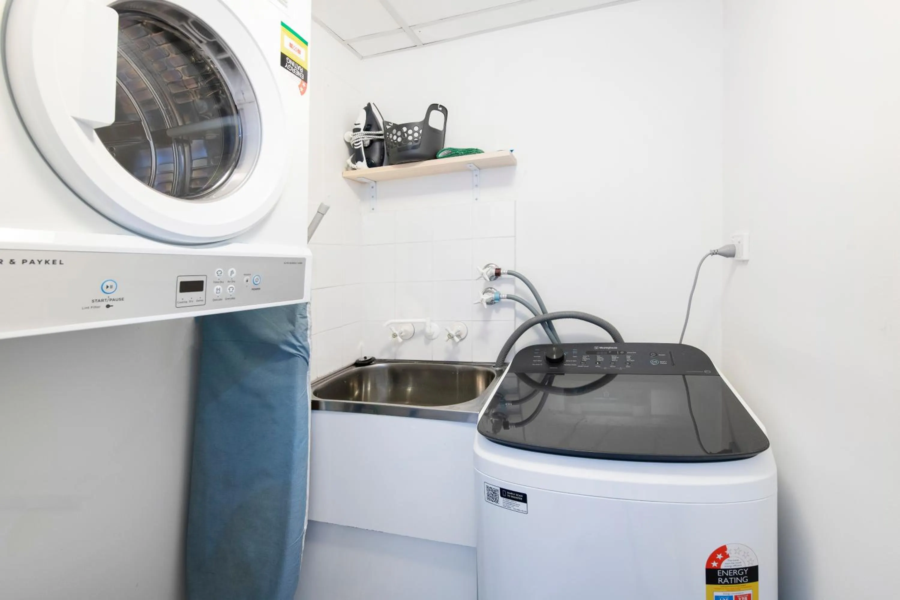 laundry in Moorings On Cavill Surfers Paradise