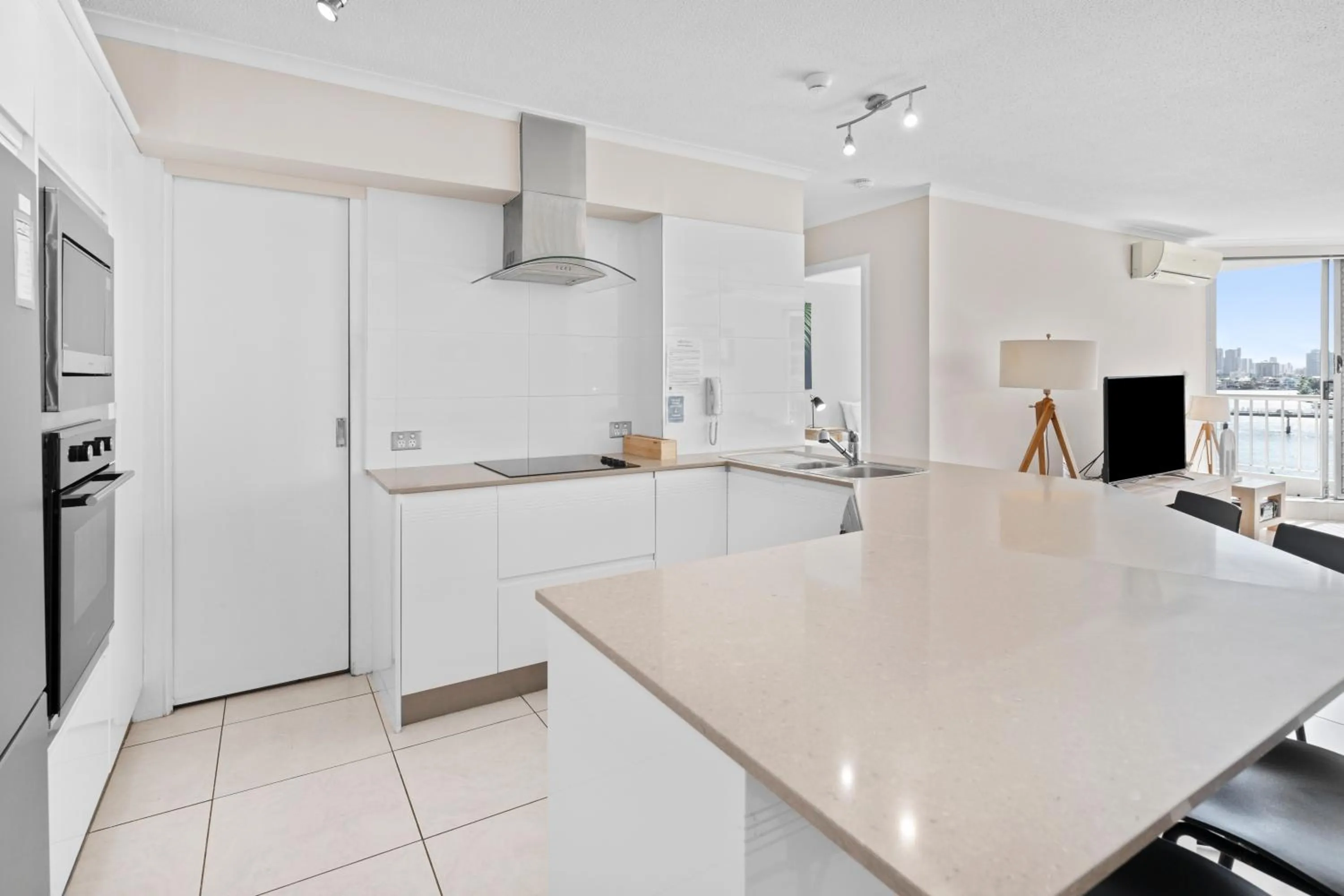 Moorings On Cavill Surfers Paradise