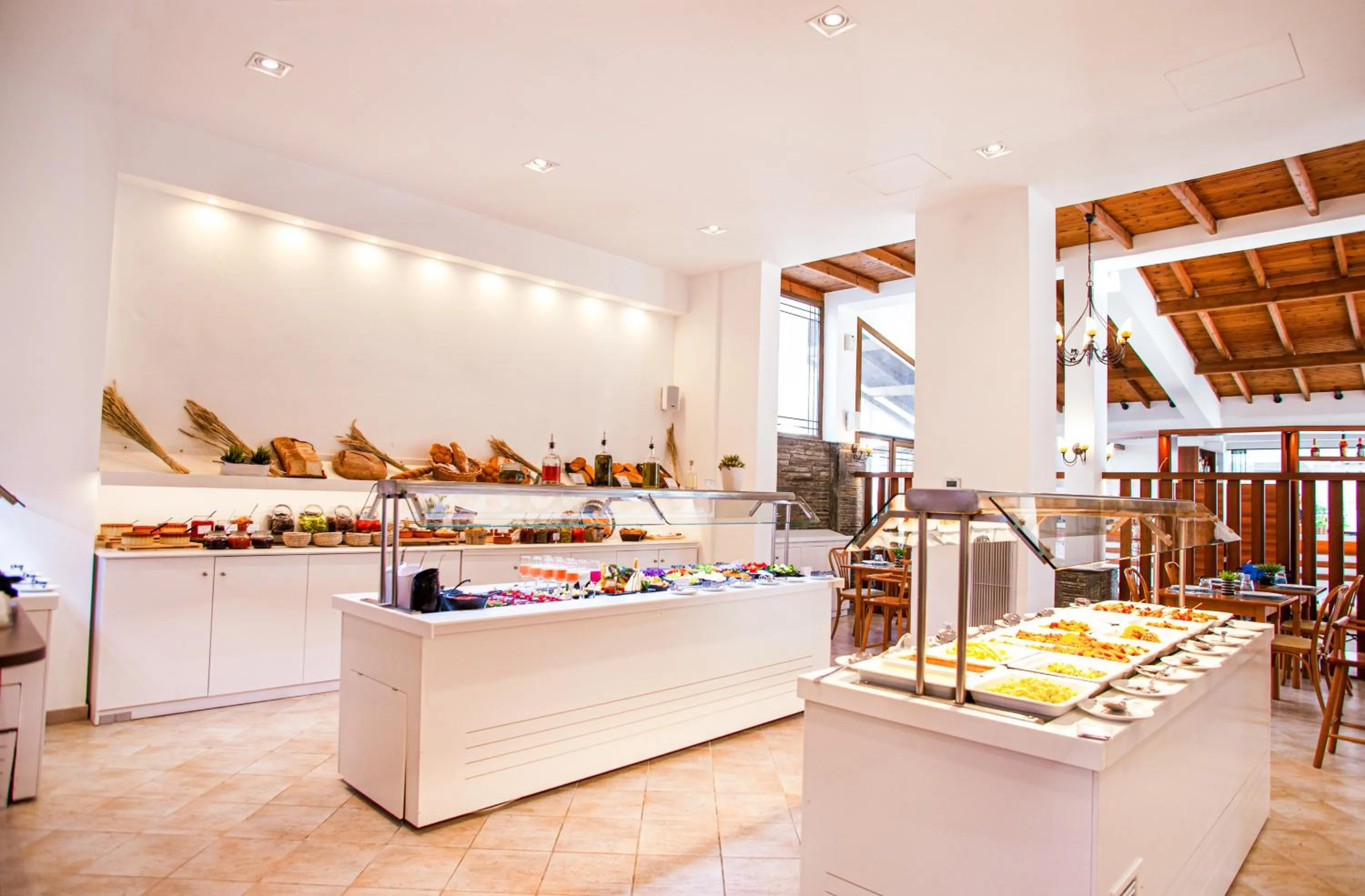 Restaurant/places to eat in Acrotel Lily Ann Village