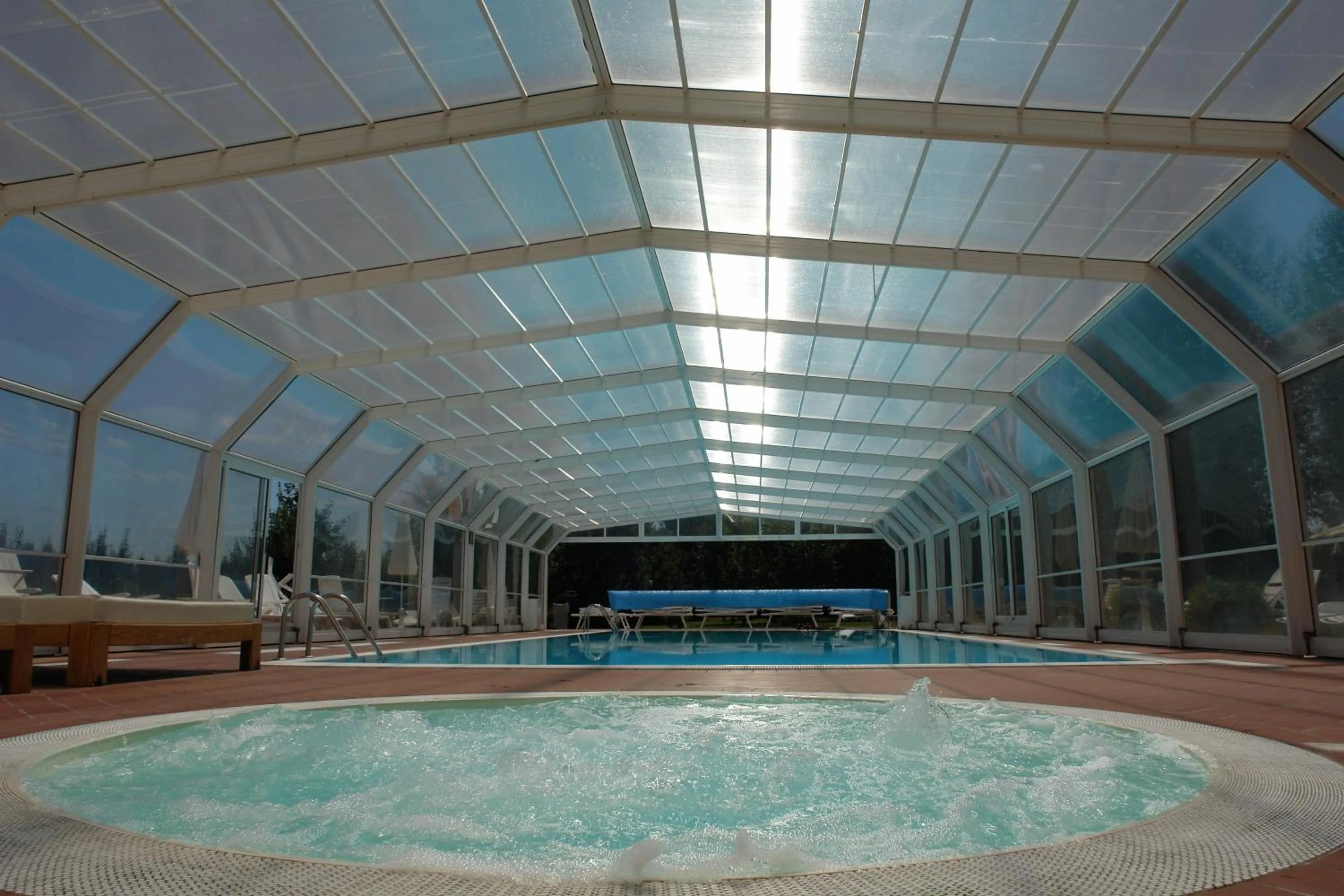 Hot Tub in Agriturismo Lama Di Valle Rosa