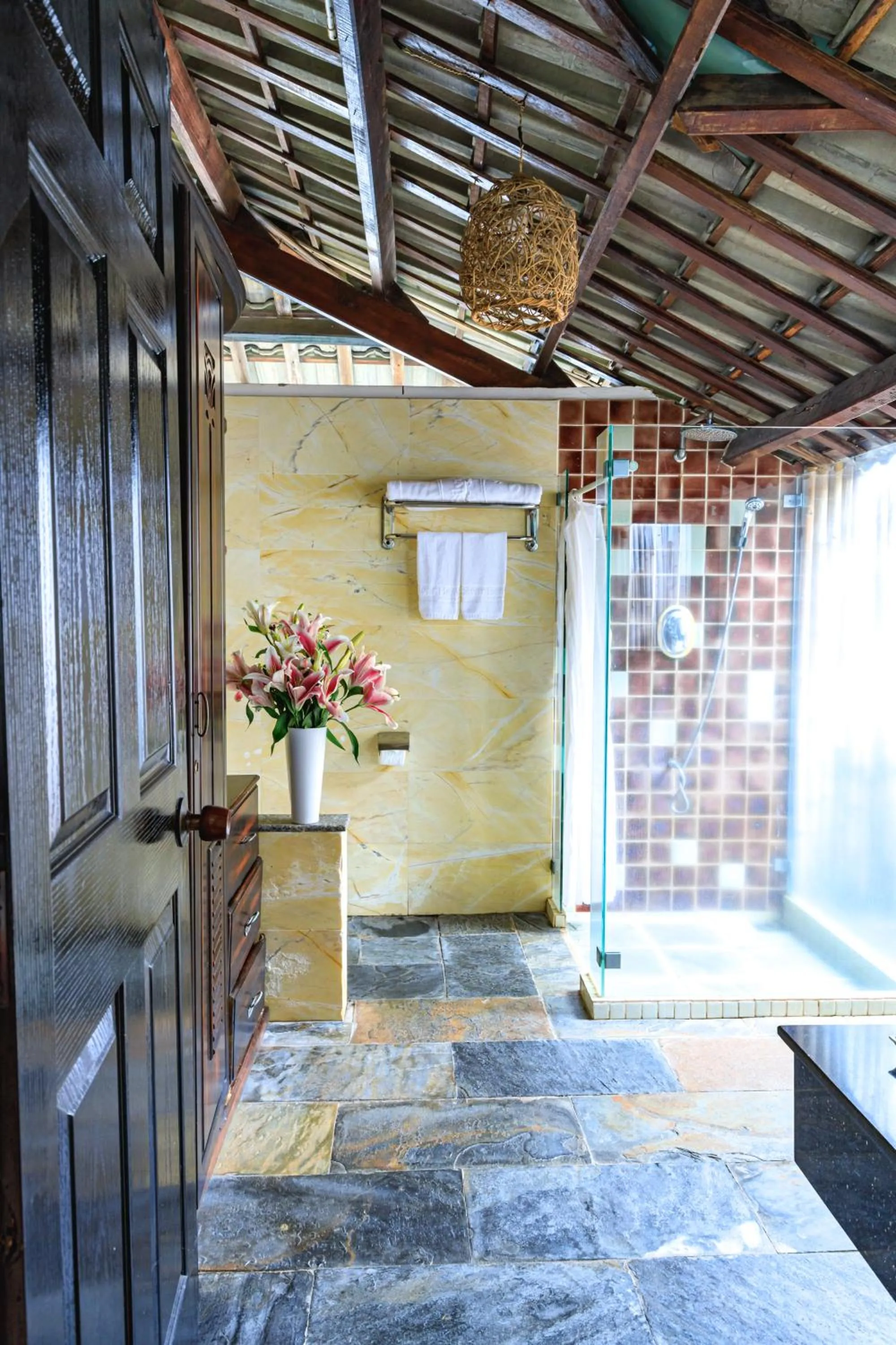 Shower in Silver Beach Resort Ke Ga
