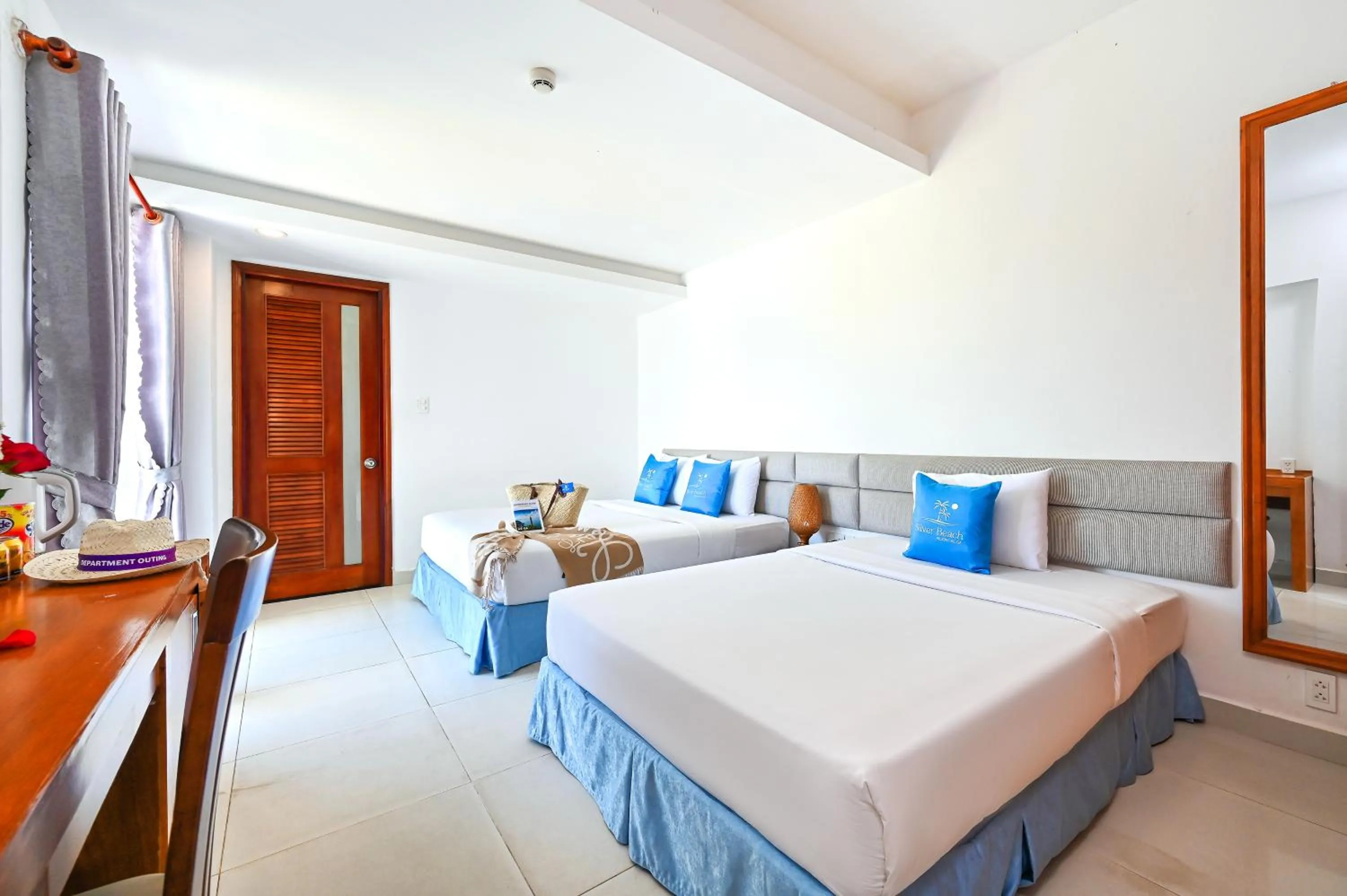 Photo of the whole room, Bed in Silver Beach Resort Ke Ga