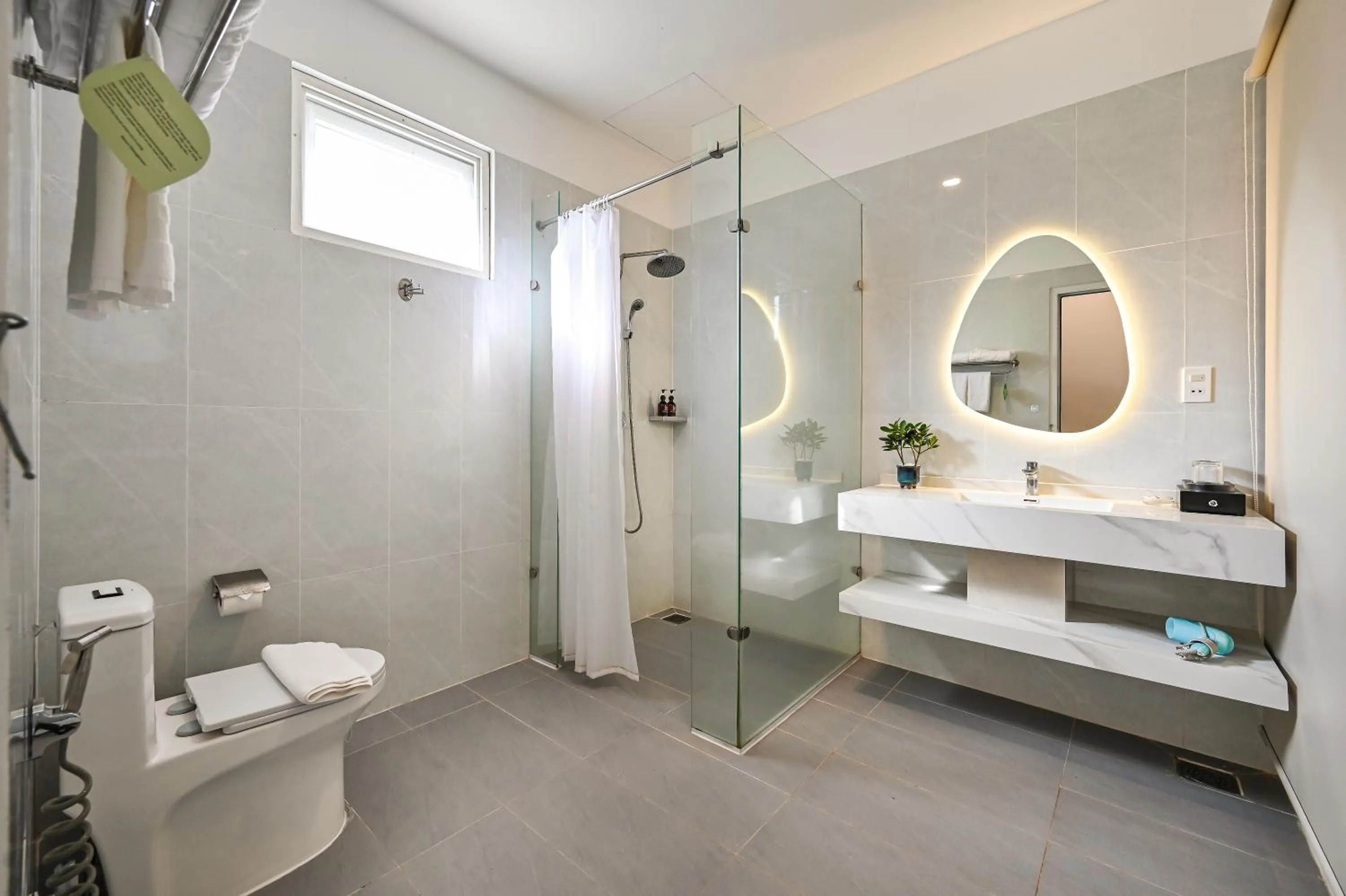 Bathroom in Silver Beach Resort Ke Ga