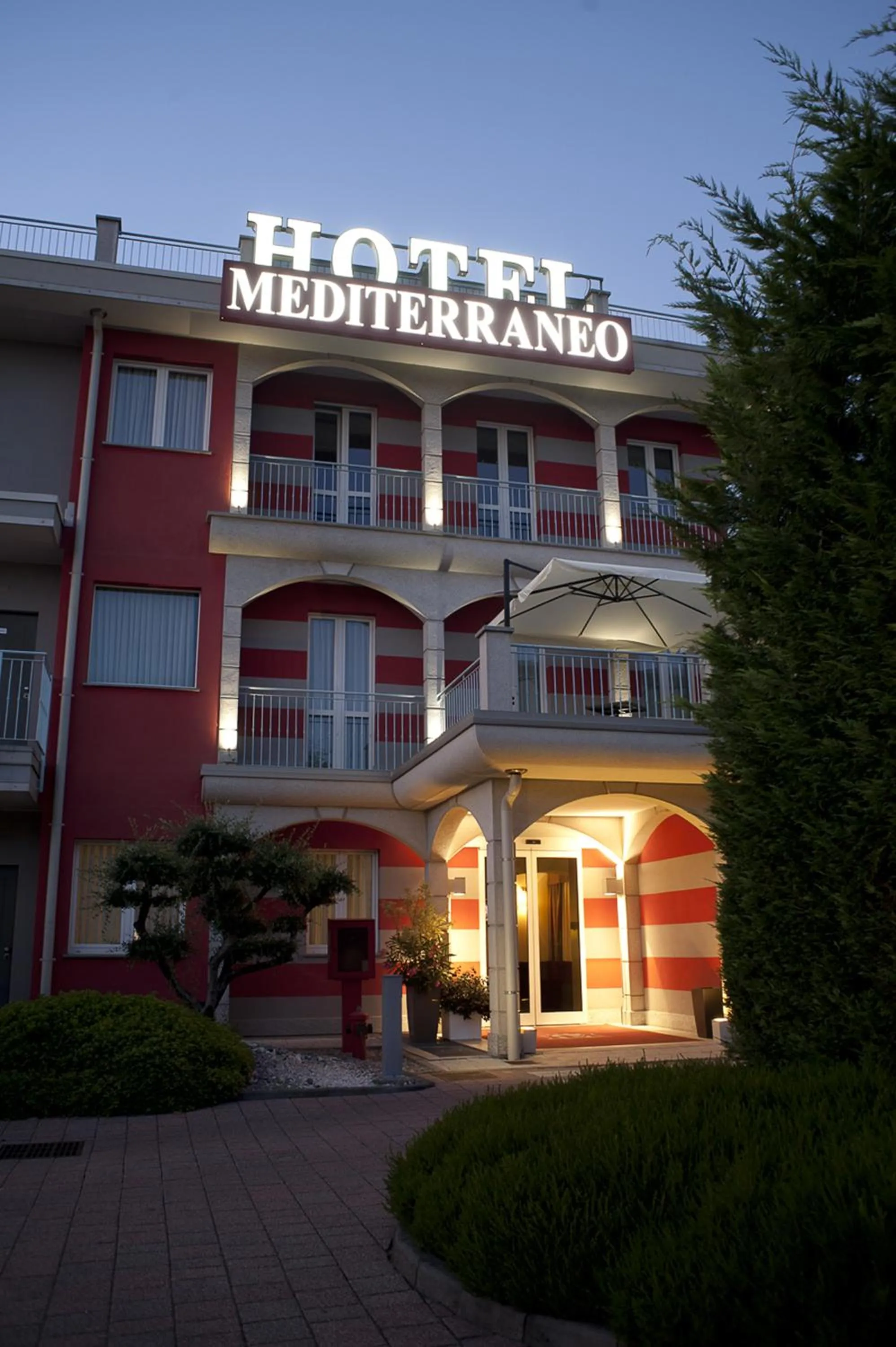 Facade/entrance in Hotel Mediterraneo