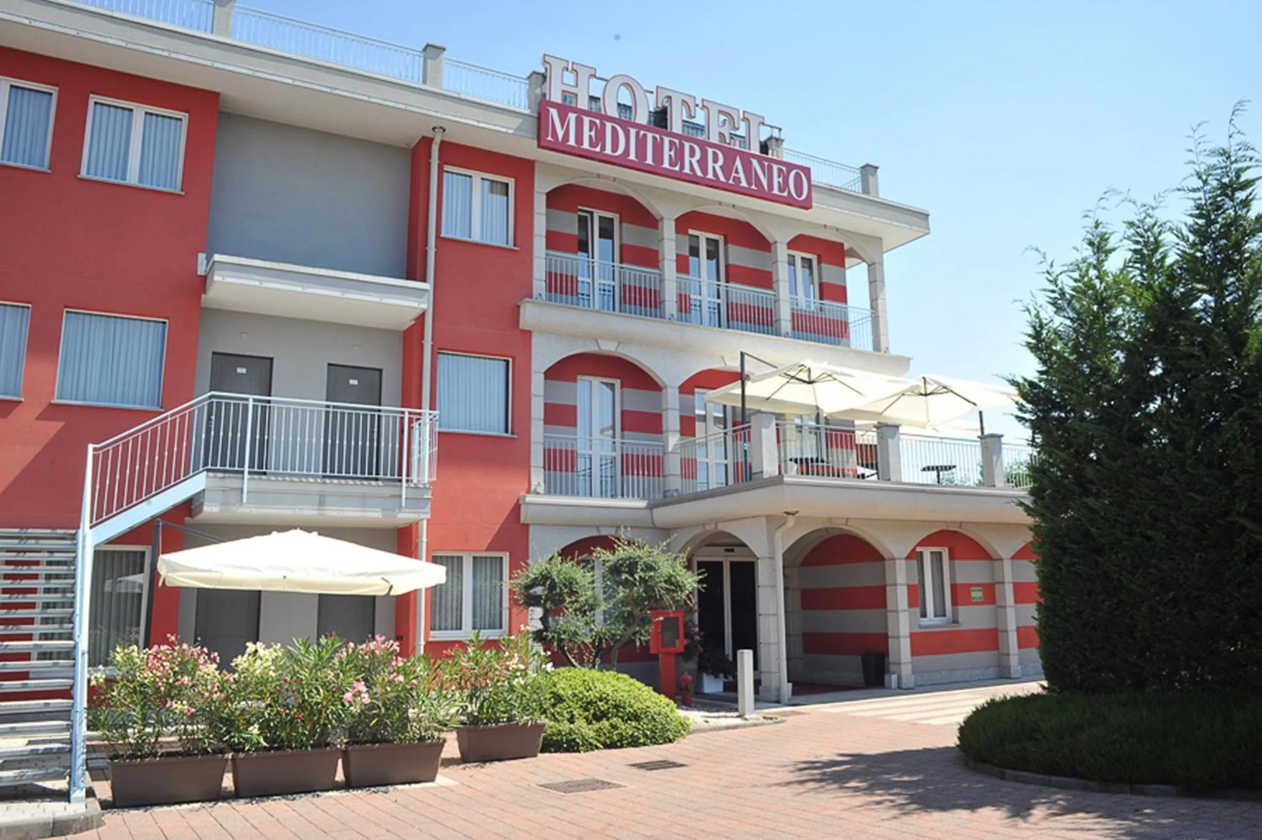Facade/entrance in Hotel Mediterraneo