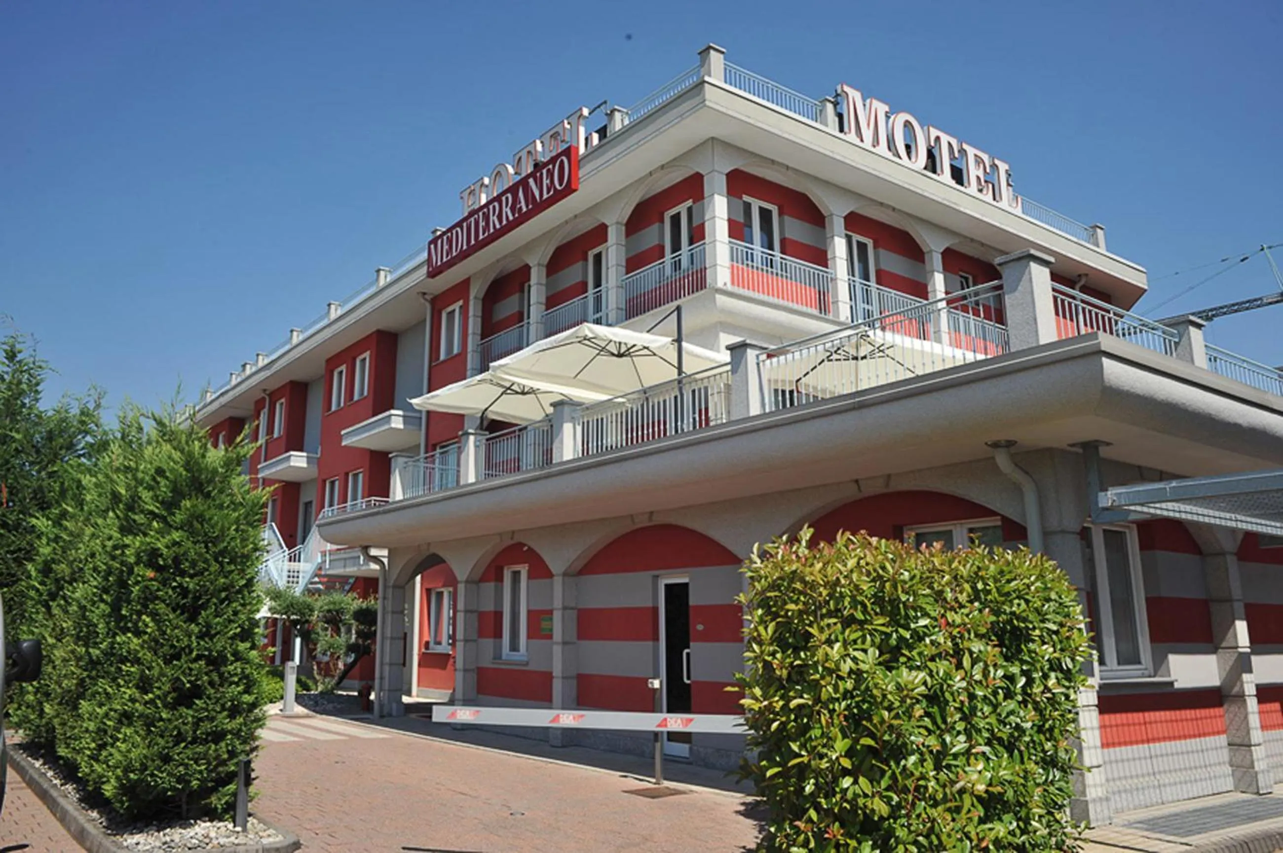 Facade/entrance in Hotel Mediterraneo