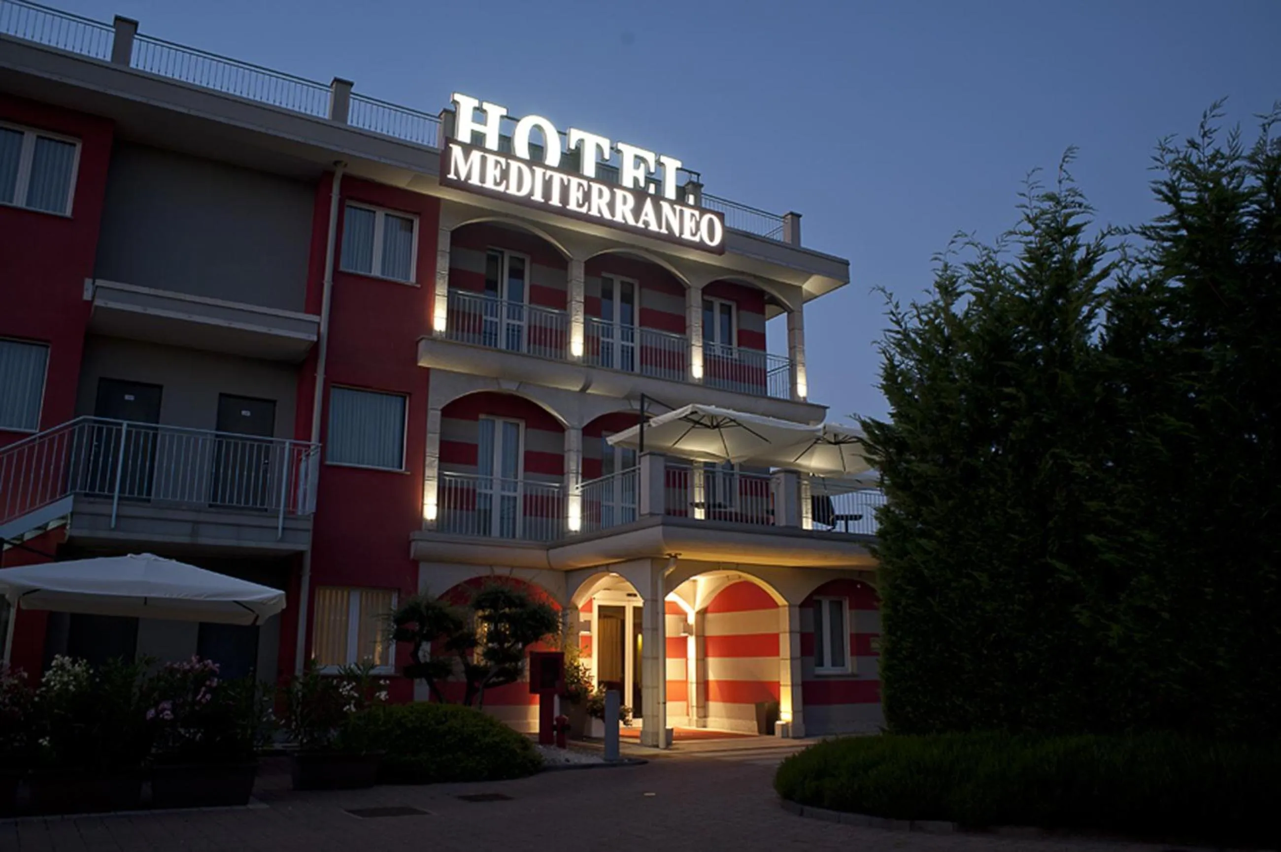 Facade/entrance in Hotel Mediterraneo