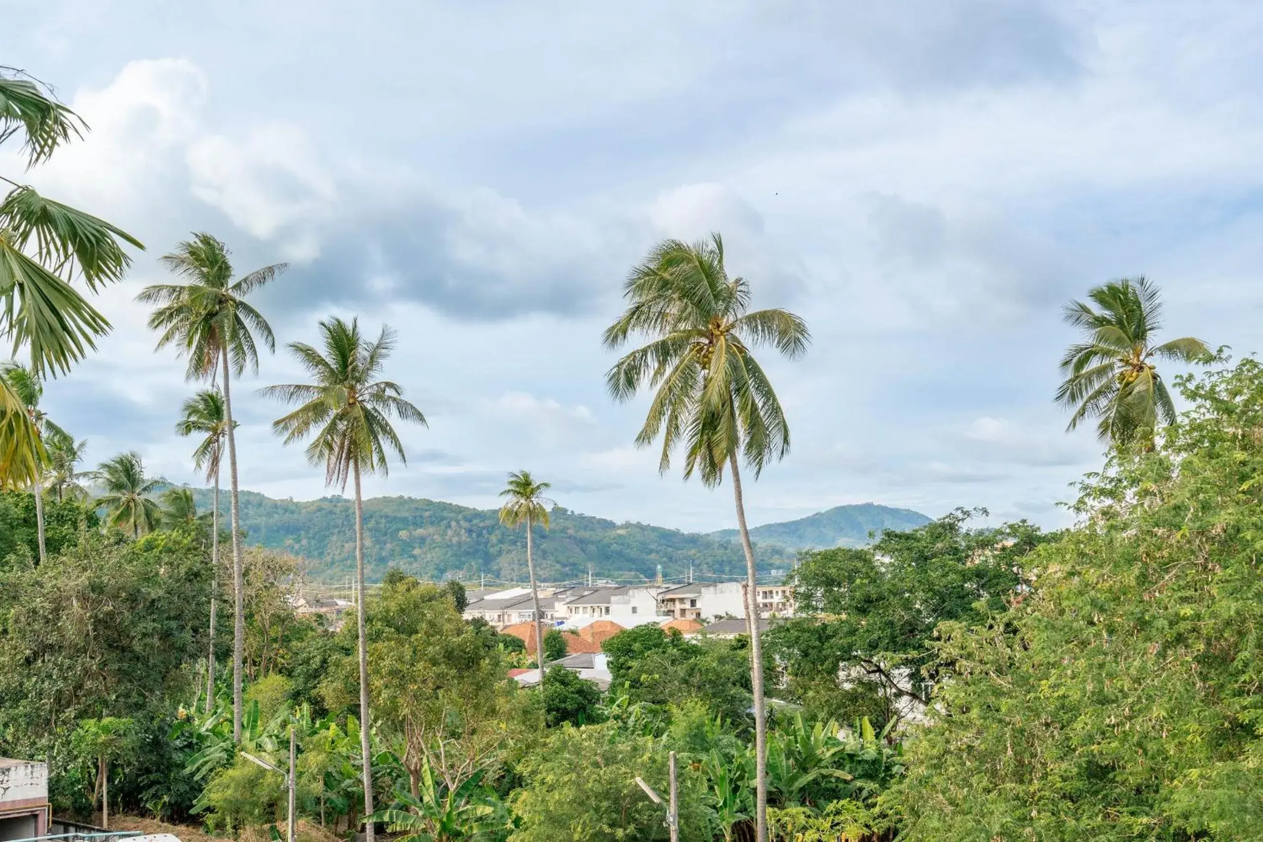 Two-Bedroom Suite in Ratana Hotel Chalong Two-Bedroom Suite in Ratana Hotel Chalong