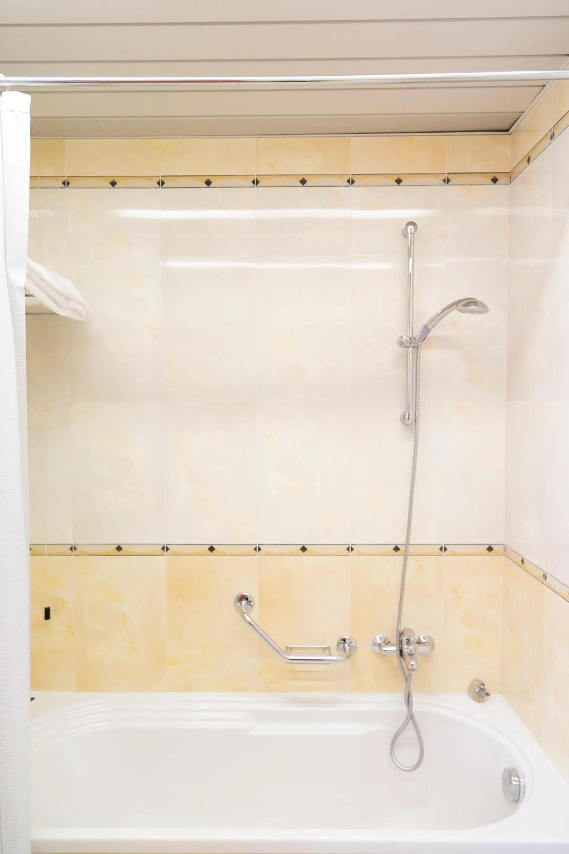 Bedroom in Melas Hotel