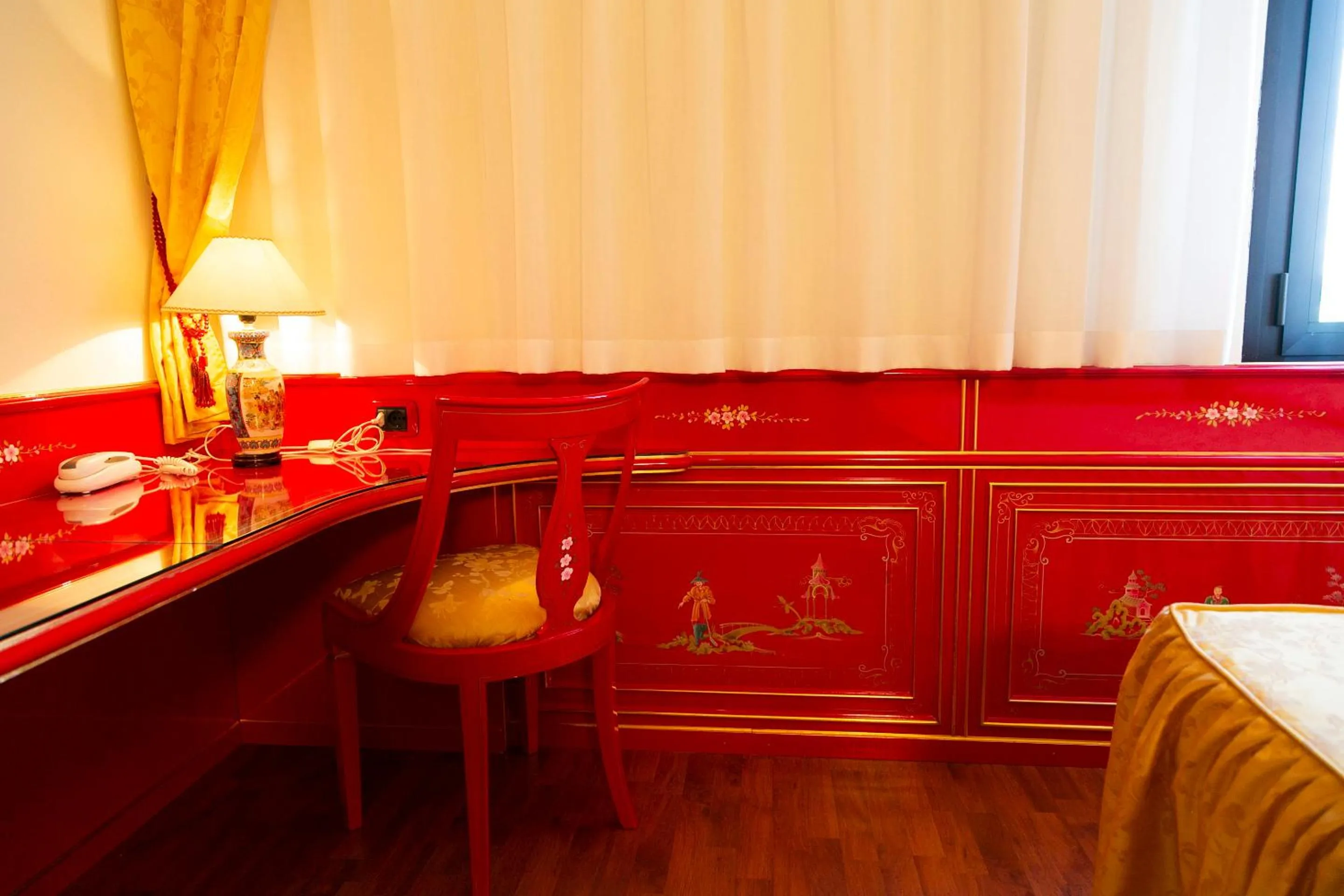 Bedroom in Melas Hotel