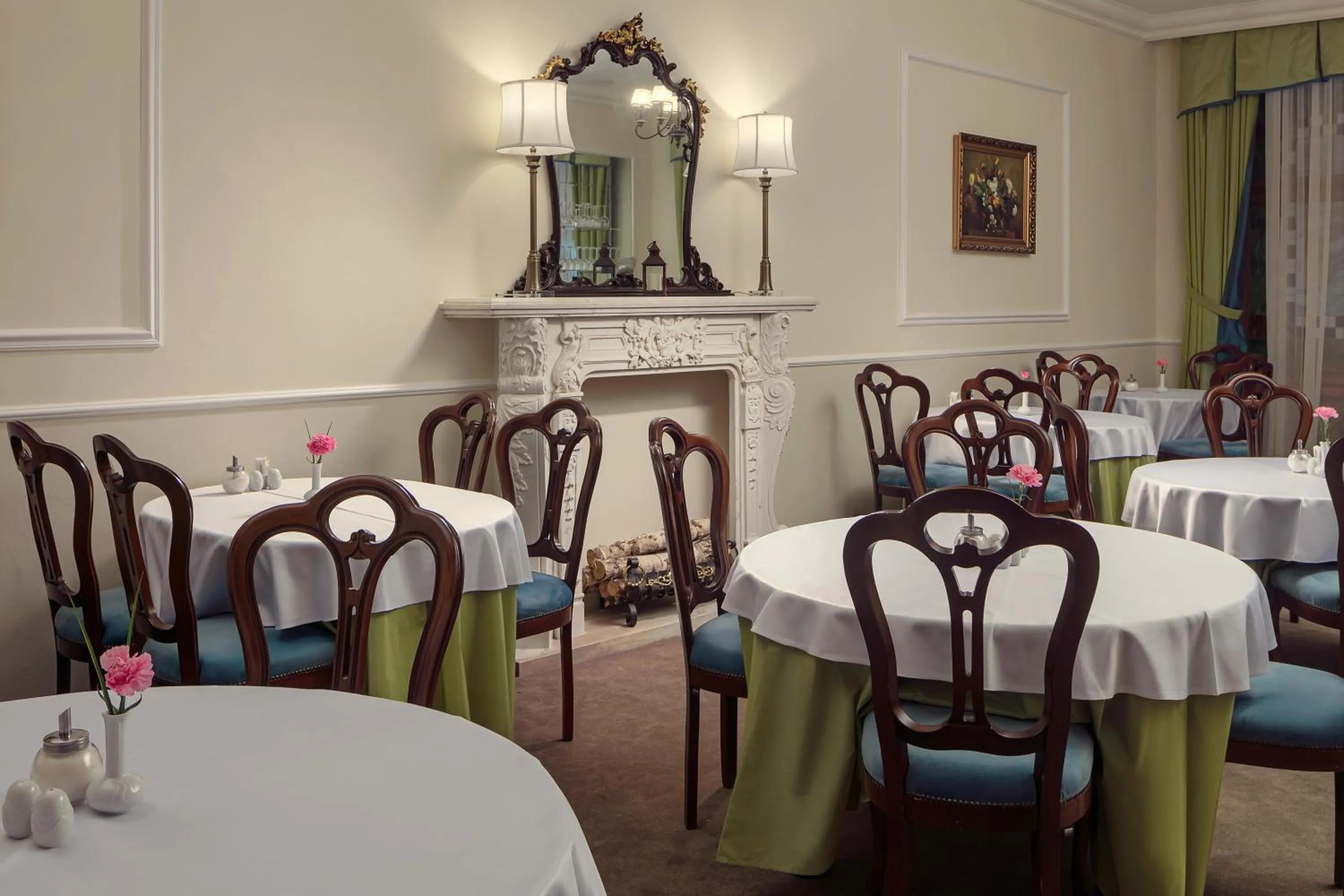 Restaurant/places to eat in Spa Hotel Villa Smetana