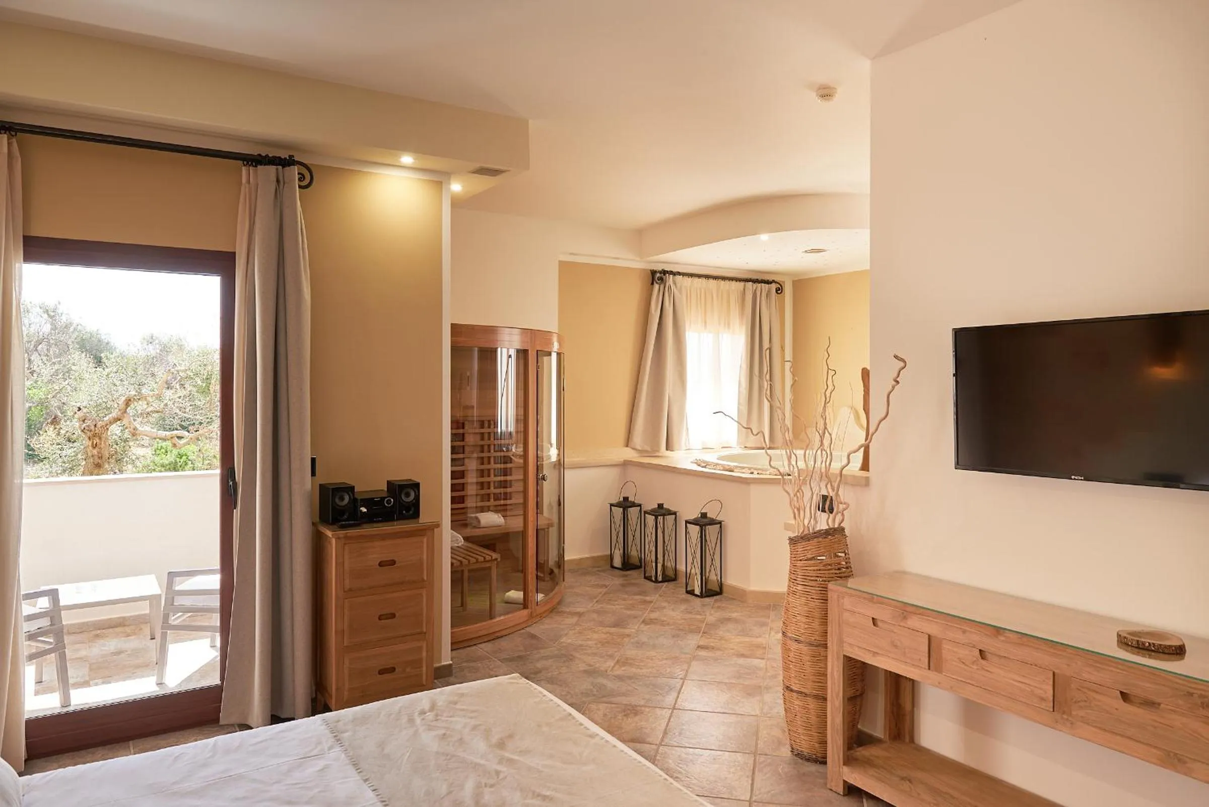 Photo of the whole room, Bed in Hotel Montecallini - Adult Only 14