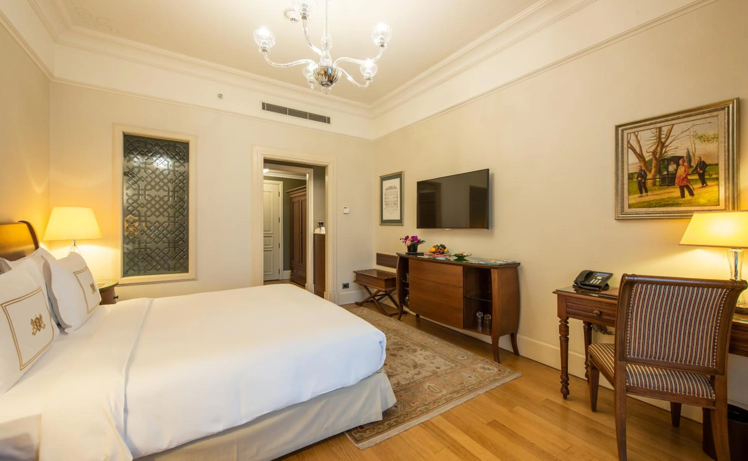 Bedroom, Bed in Pera Palace Hotel