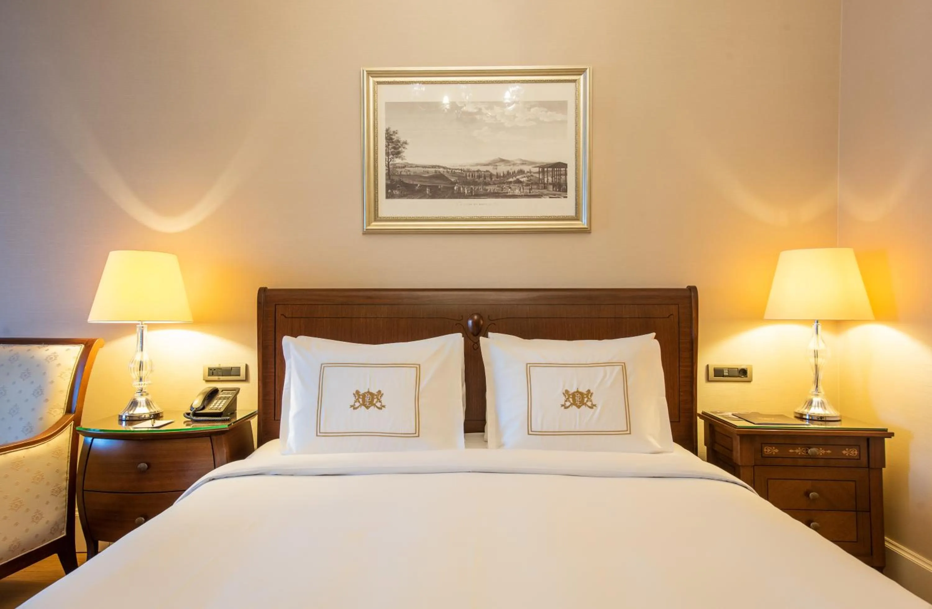 Bedroom, Bed in Pera Palace Hotel