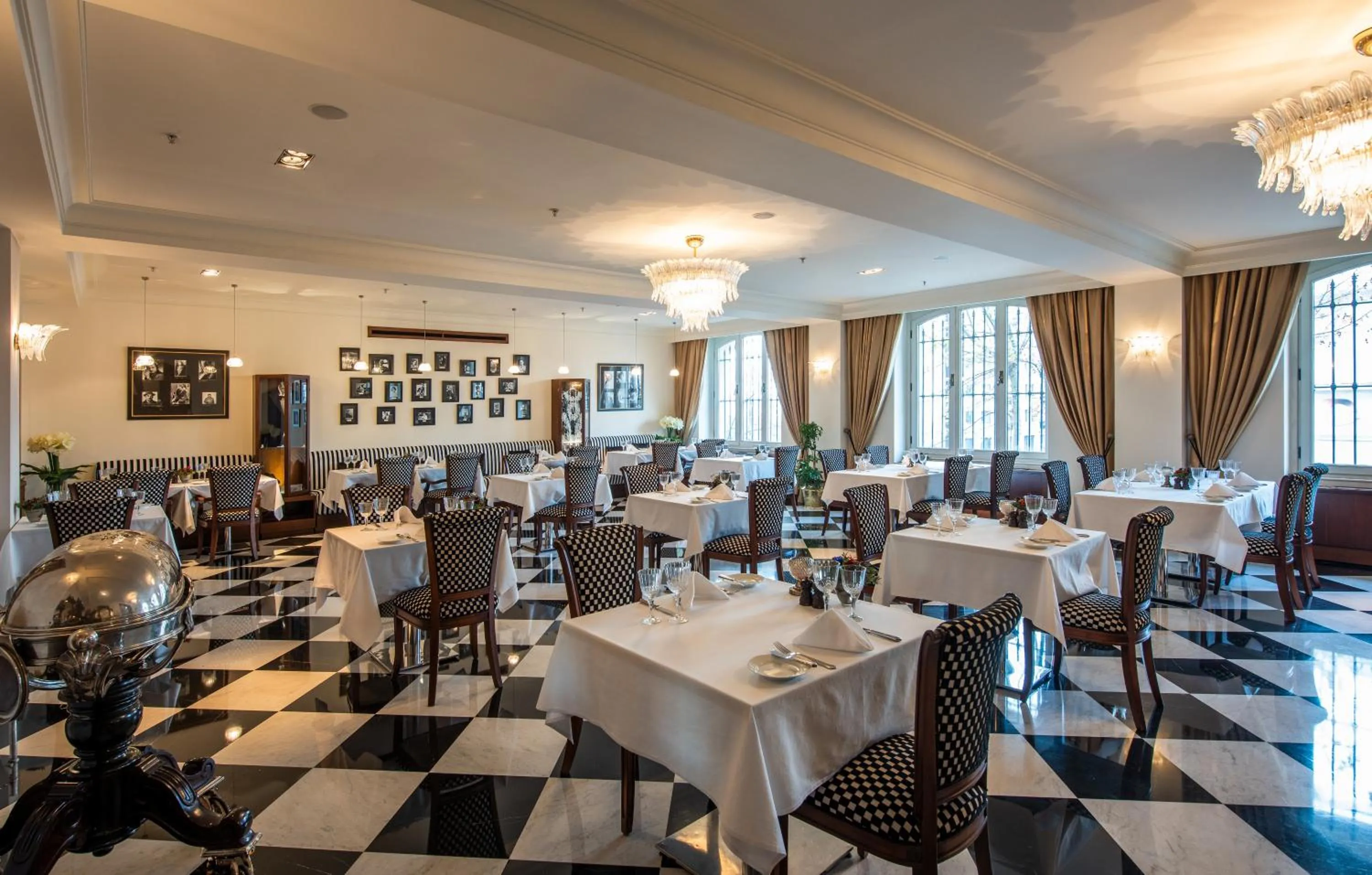 Restaurant/places to eat in Pera Palace Hotel