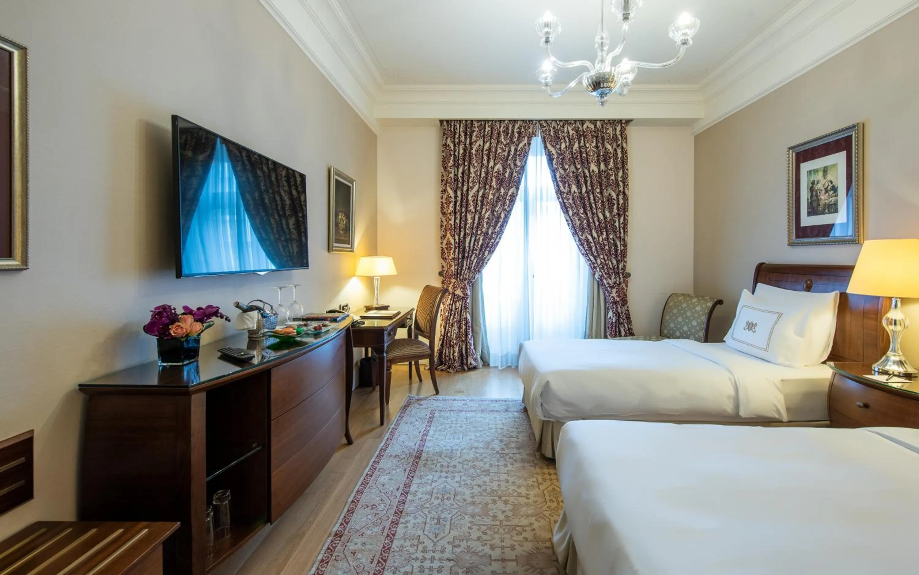 Bedroom, Bed in Pera Palace Hotel