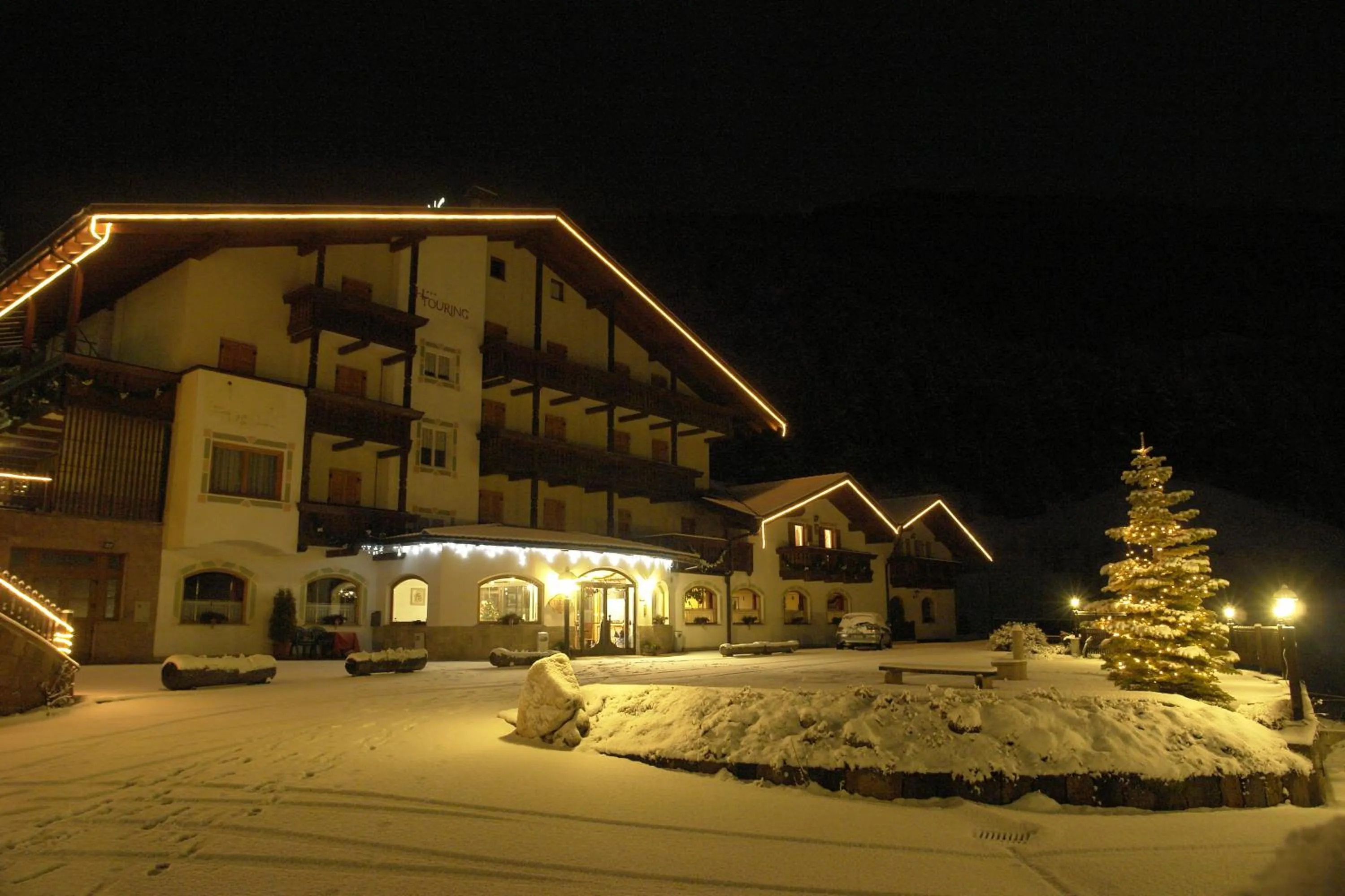 Night in Alpine Touring Hotel-petfriendly