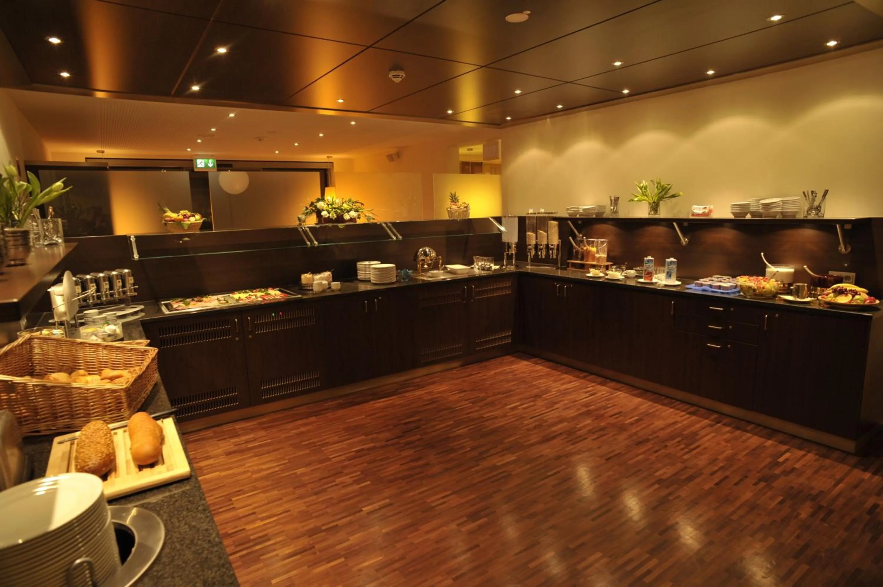 Buffet breakfast in Heikotel - Hotel Am Stadtpark