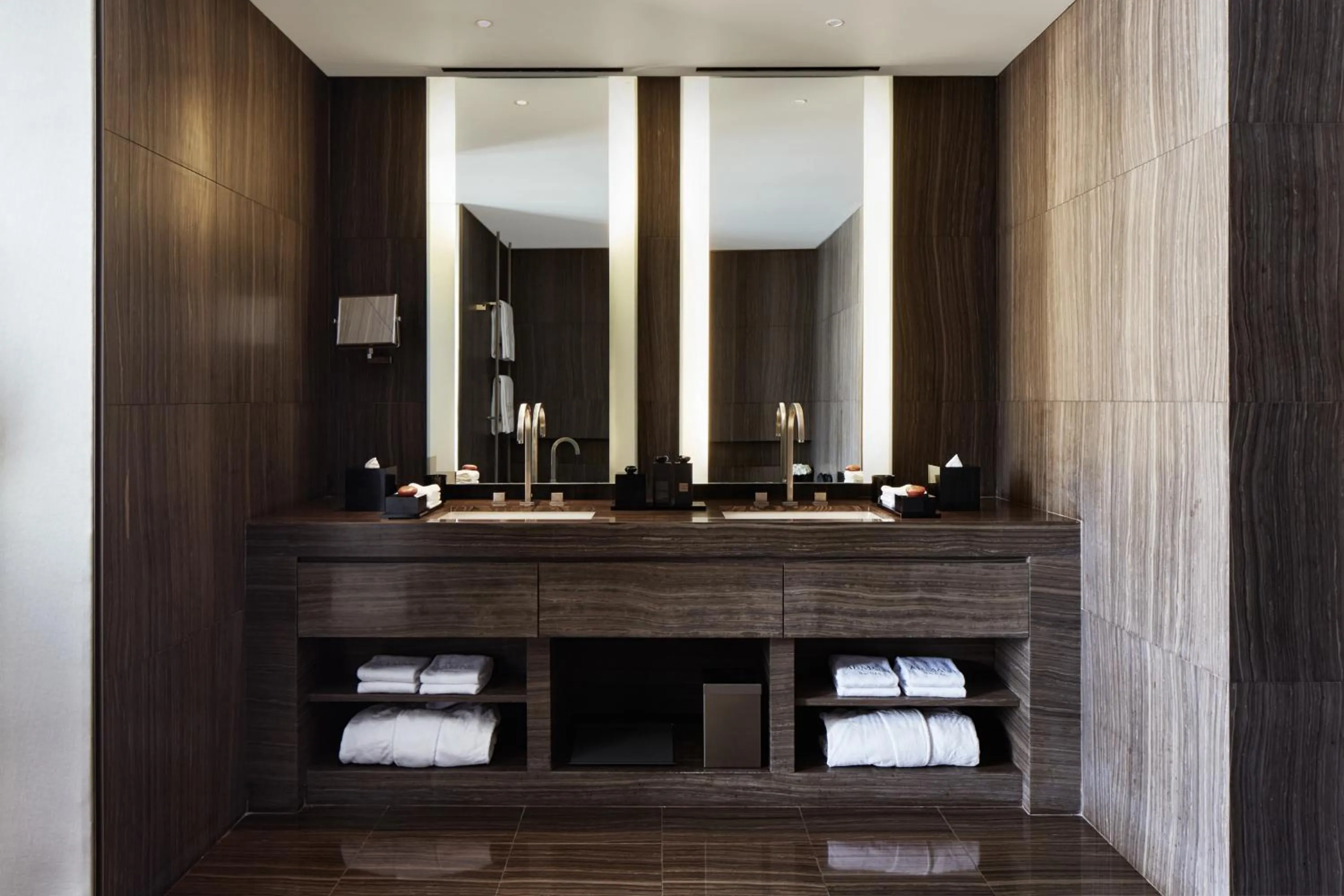 Bathroom in Armani Hotel Dubai, Burj Khalifa