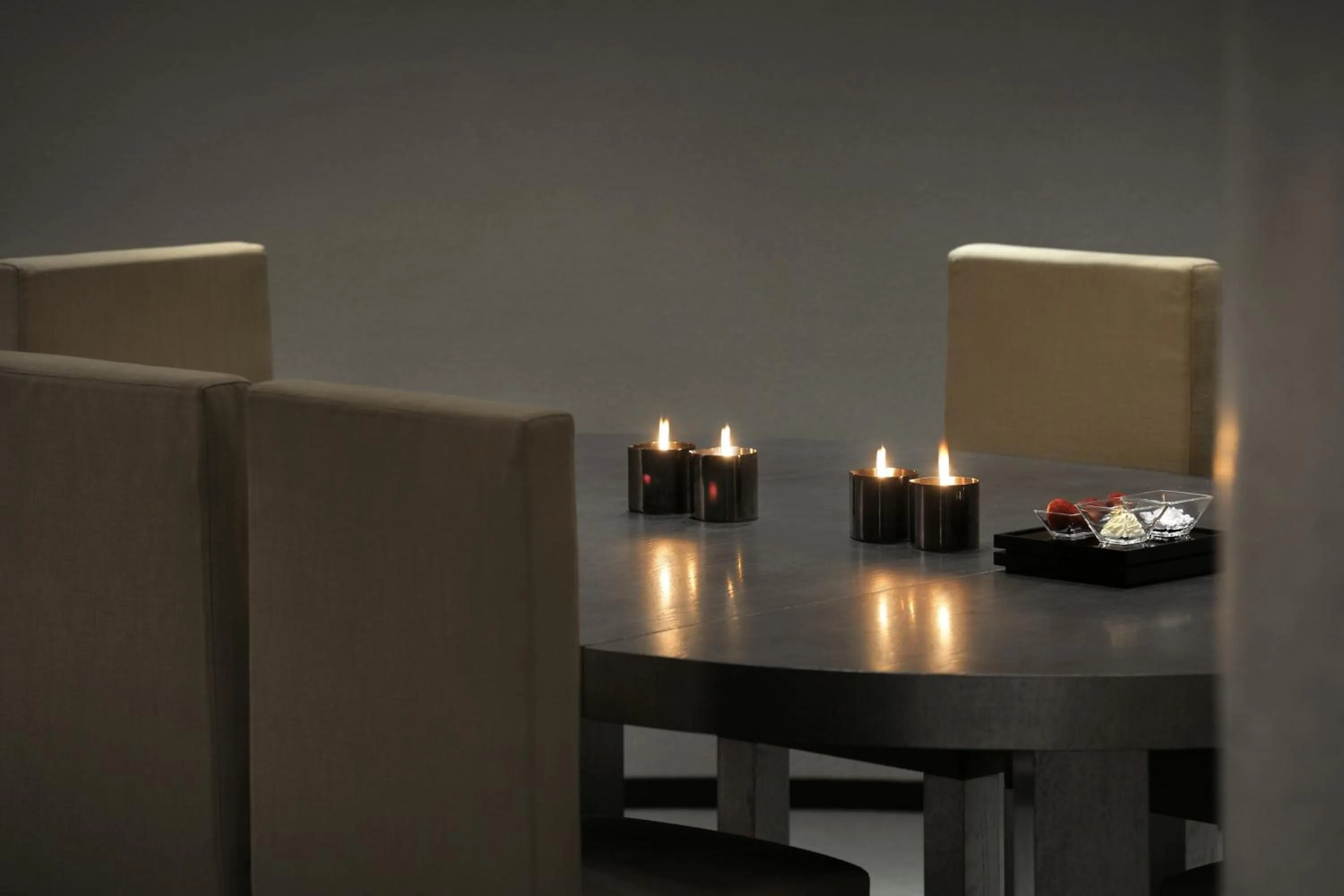 Dining area in Armani Hotel Dubai, Burj Khalifa