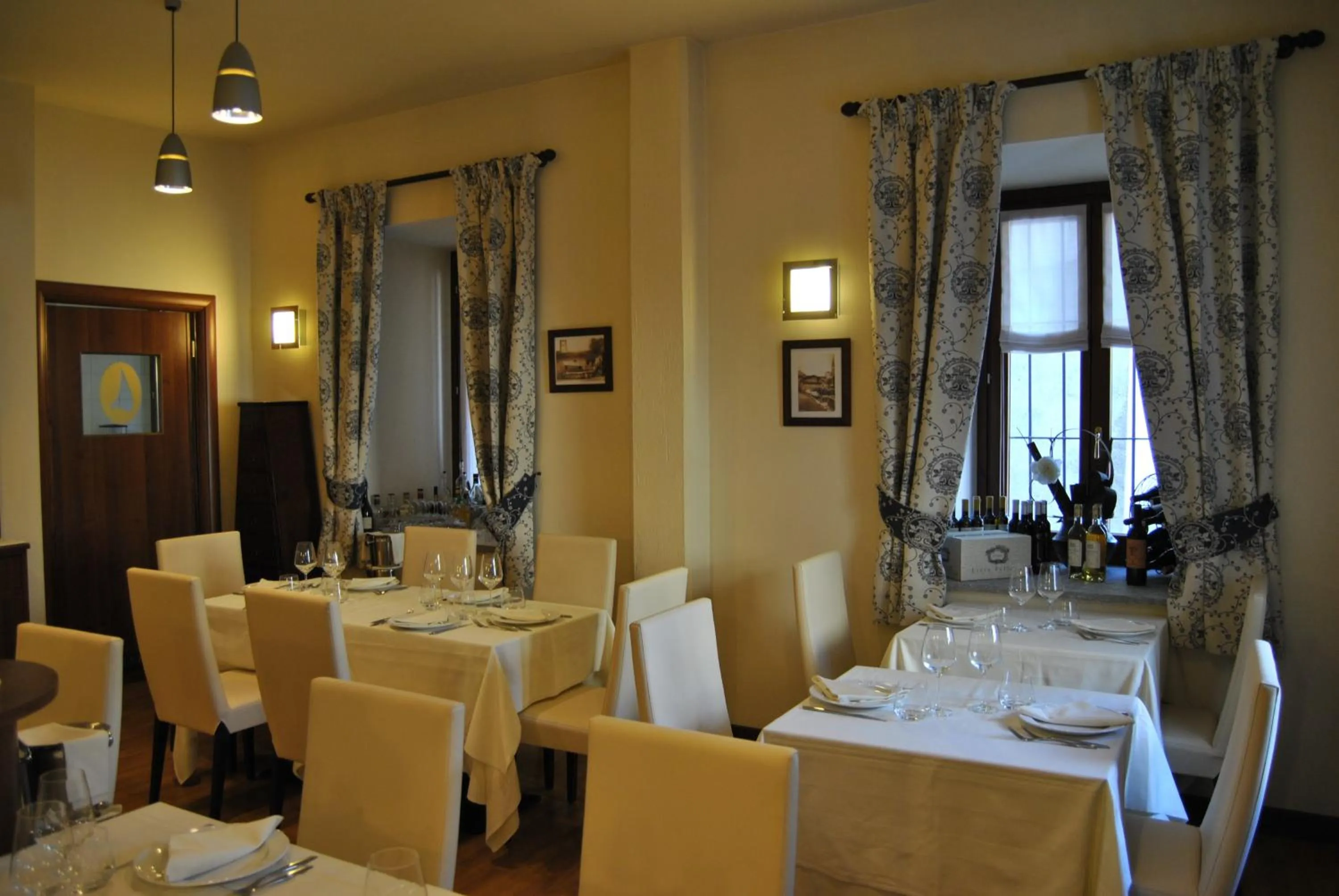 Restaurant/places to eat in Hotel Oberje Dla Viere