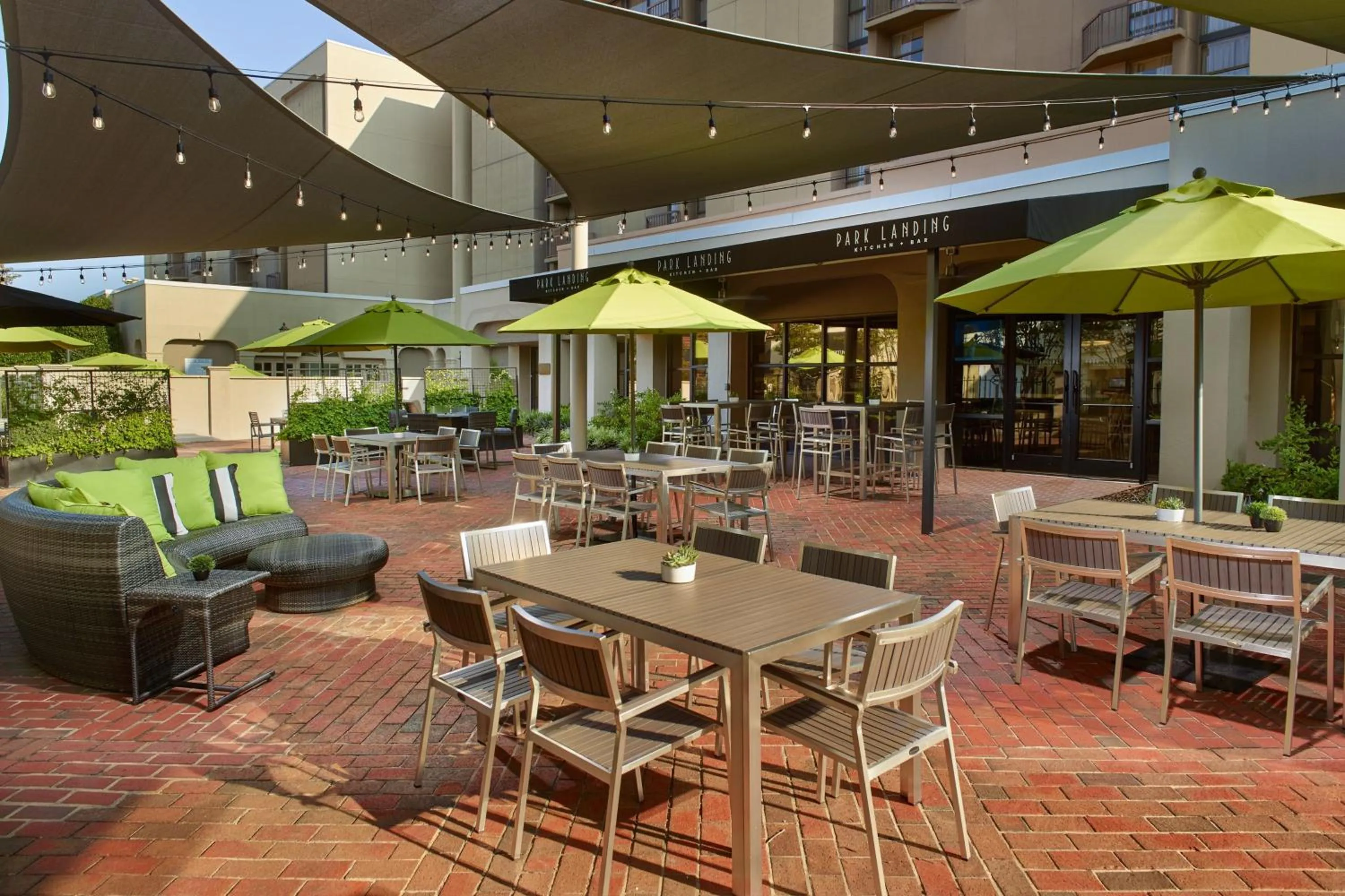 Restaurant/places to eat in Charlotte Marriott SouthPark